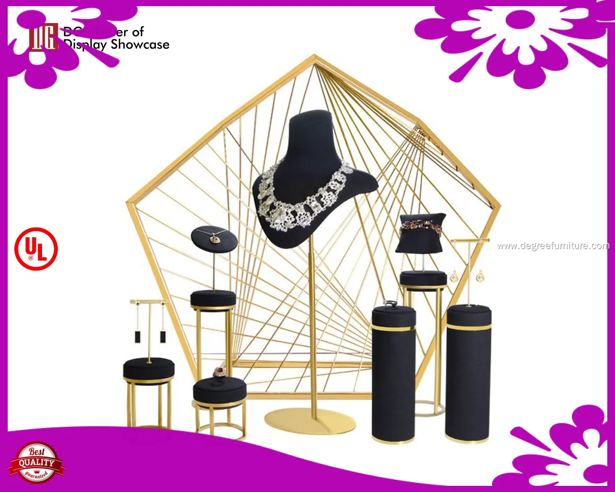 luxury jewelry and watch case design solution | DG Display Showcase 1