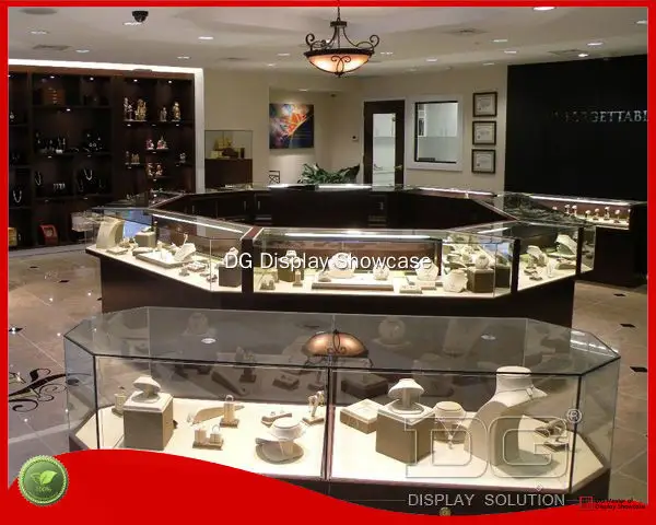DG Display Showcase | luxury shopping centre kiosk manufacturer 1