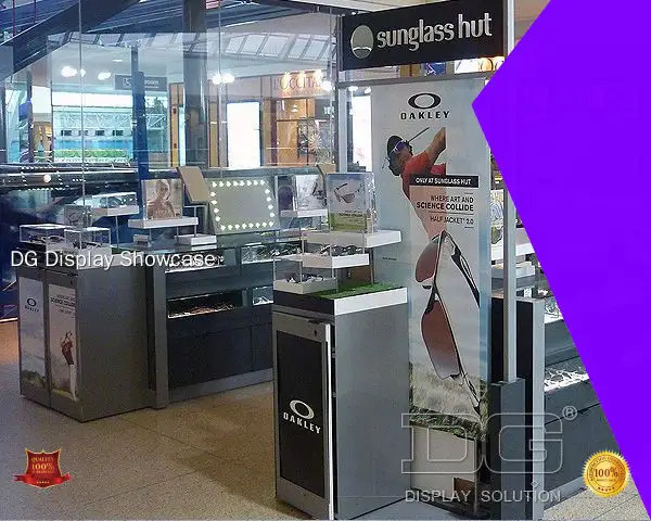 Custom Optical Showcase personalized Manufacturer | DG Display Showcase 1