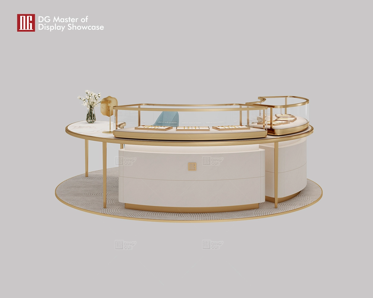 DG Showcase Luxurious Jewelry &amp; Watch Island Showcase Experience Table 1