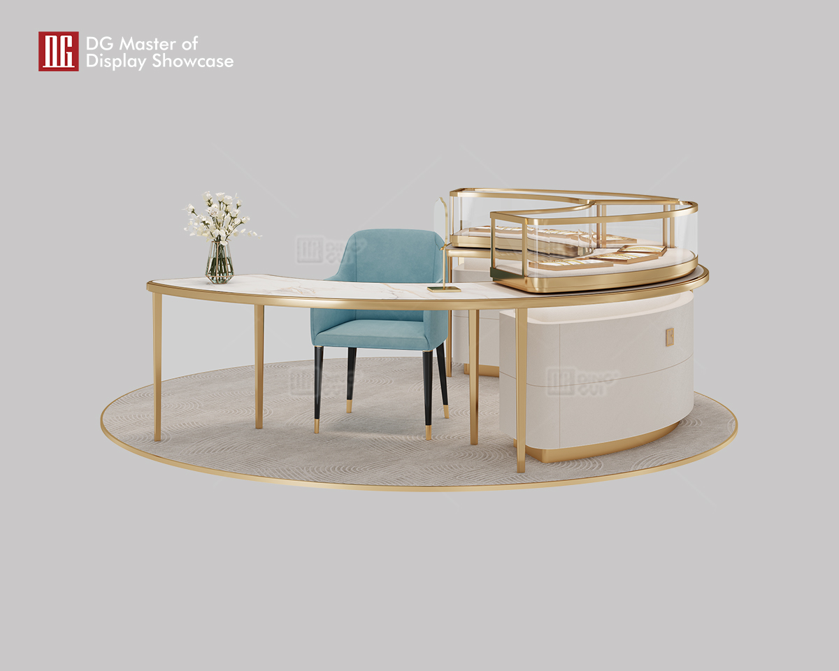 DG Showcase Luxurious Jewelry & Watch Island Showcase Experience Table 7