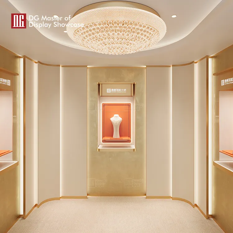 Luxury Black Jewelry Showcase: Craftsmanship and Elegance 5