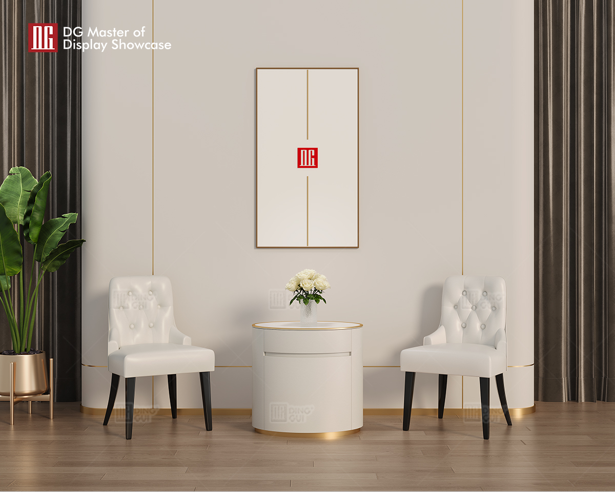 Luxurious White Leather Chair - High-End Comfort & Style 10