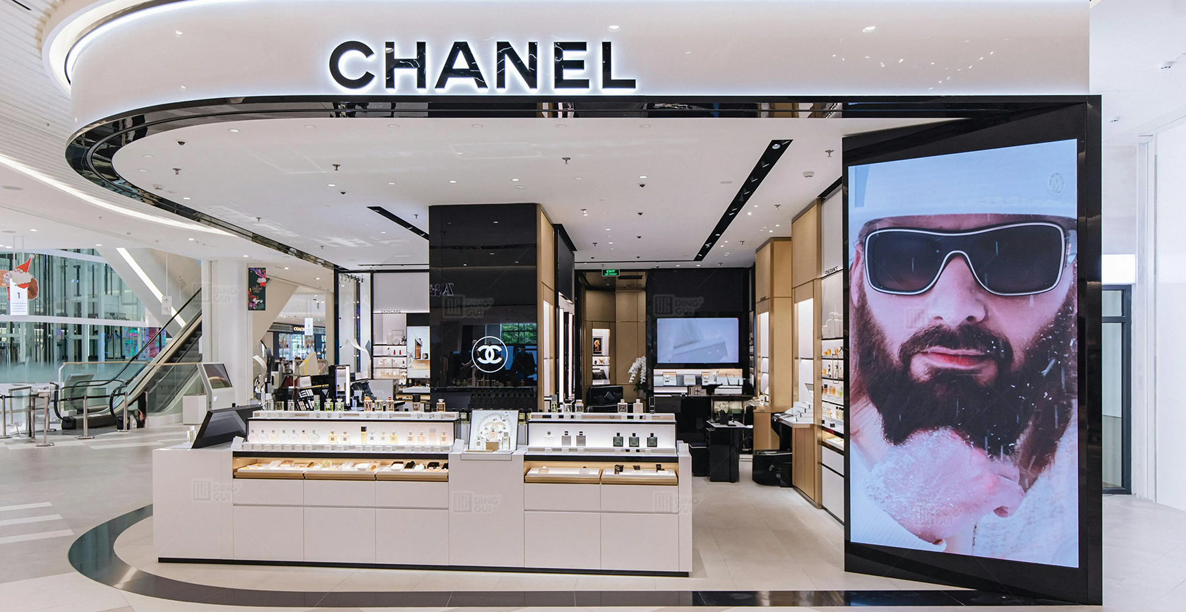 One-Stop Solution for a Centuries-Old French Perfume Brand 2