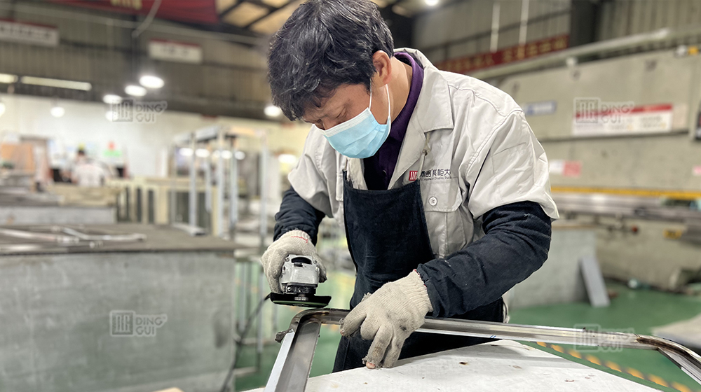 High-End Customization from Process One — A Behind-the-Scenes Look at DG’s Production Workshop 1