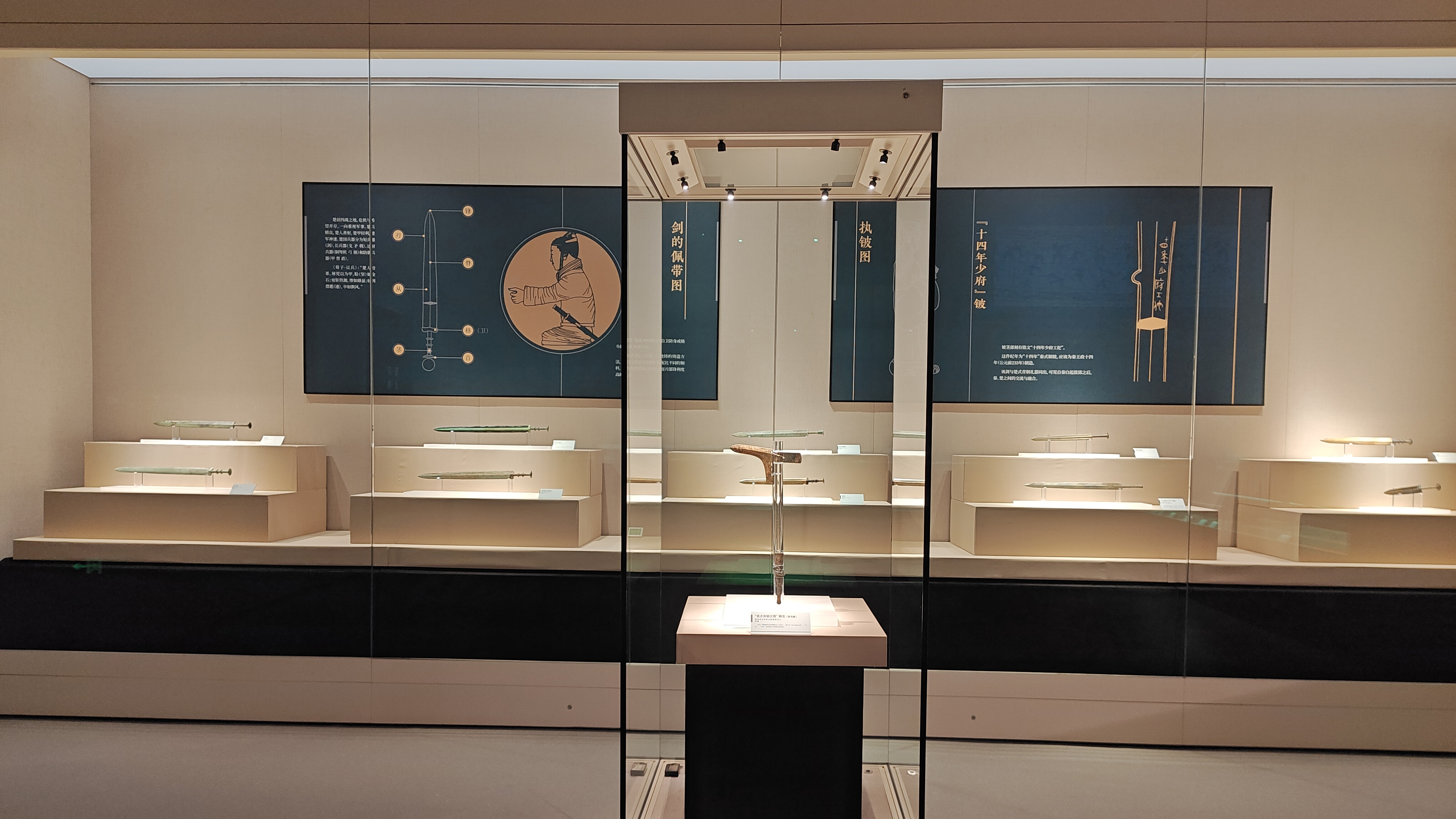 Dizajn muzejskih vitrina DG: Savršena integracija umjetnosti i funkcije 2