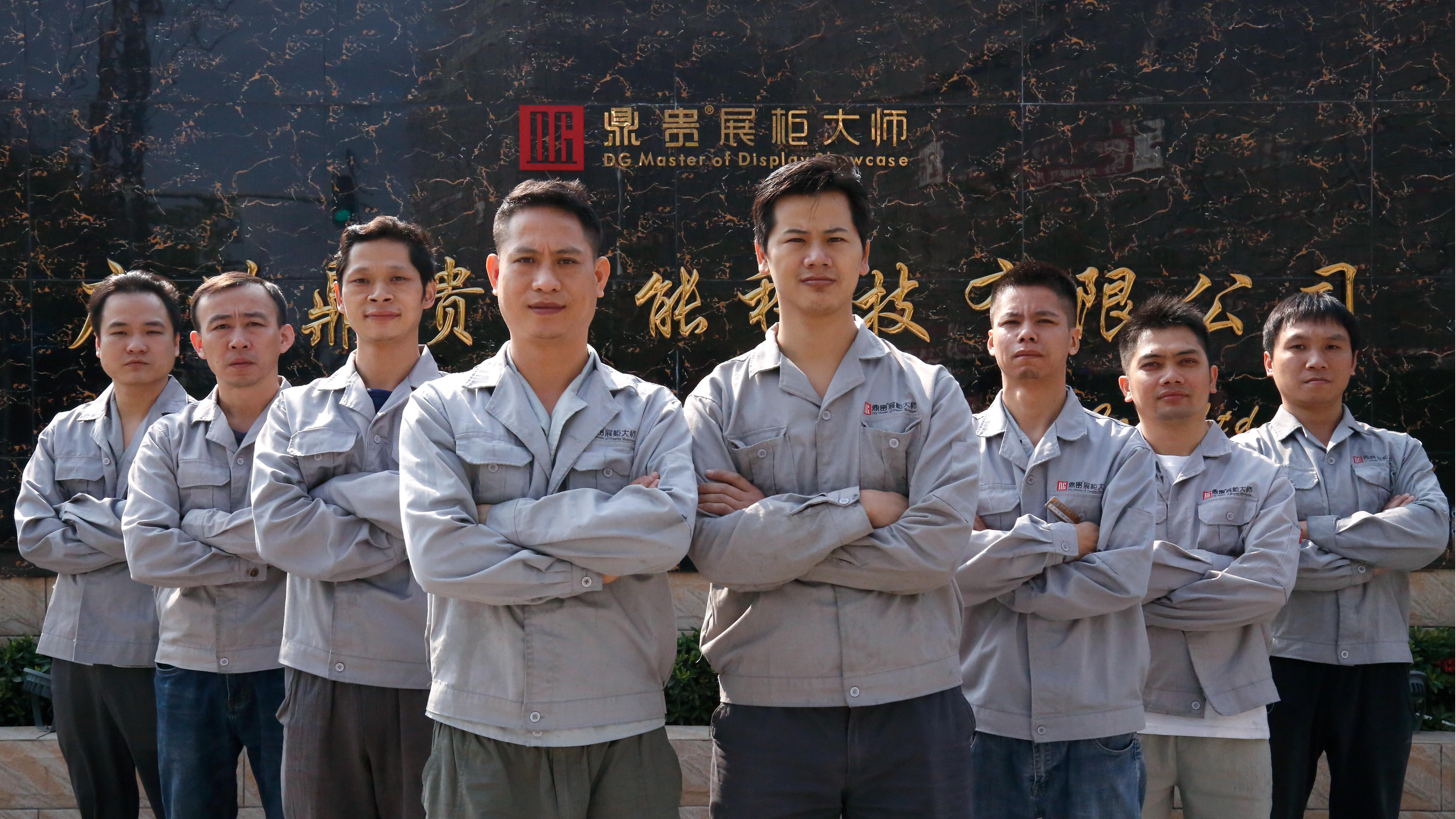 Hvordan vinder DG Display Showcase tilliden hos high-end kunder med håndværk? 1