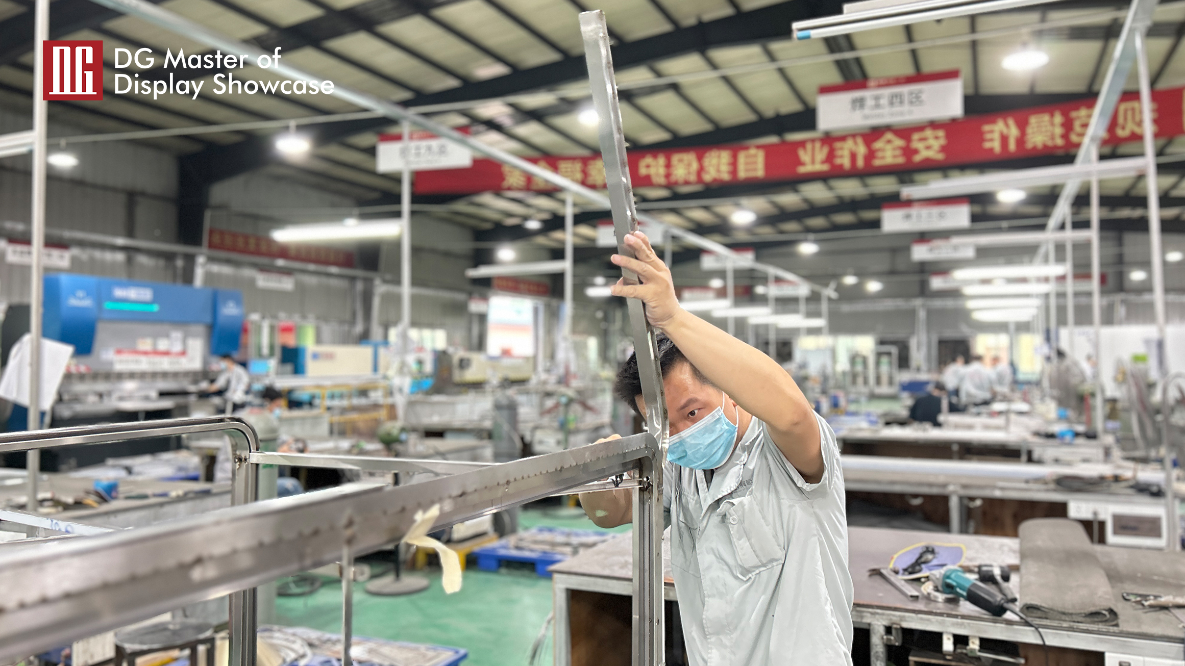 Fra materialer til detaljer: Hvordan DG Display Showcase definerer en ny standard for eksklusive montre 2