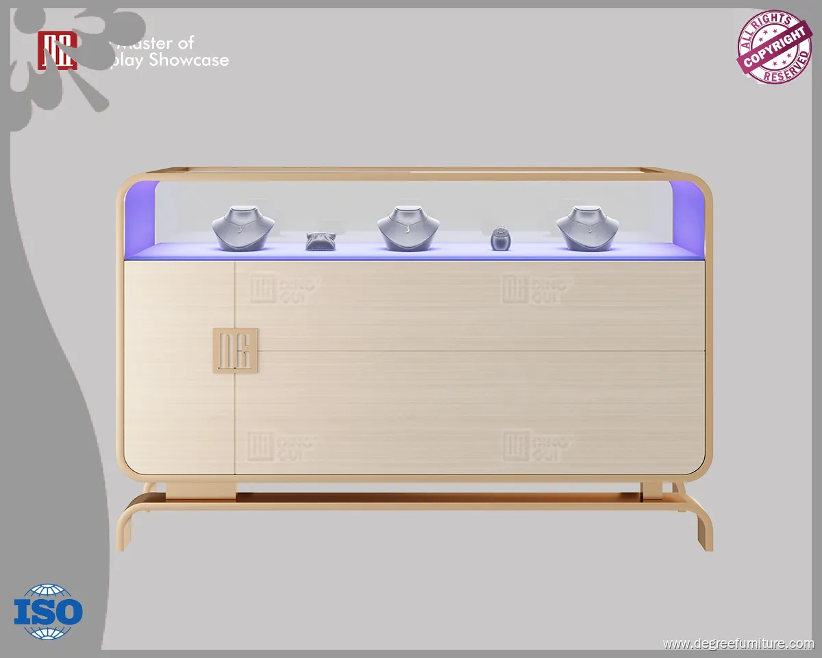 DG High-End Jewelry Showcase: Secure, Luxurious, Spacious 1