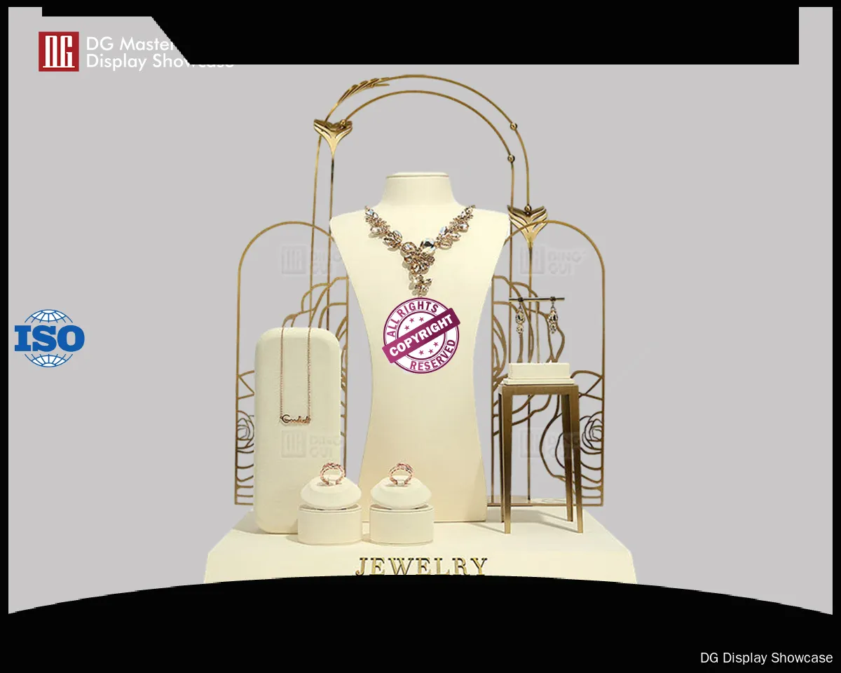 Elegant White Leather Jewelry Tray 1