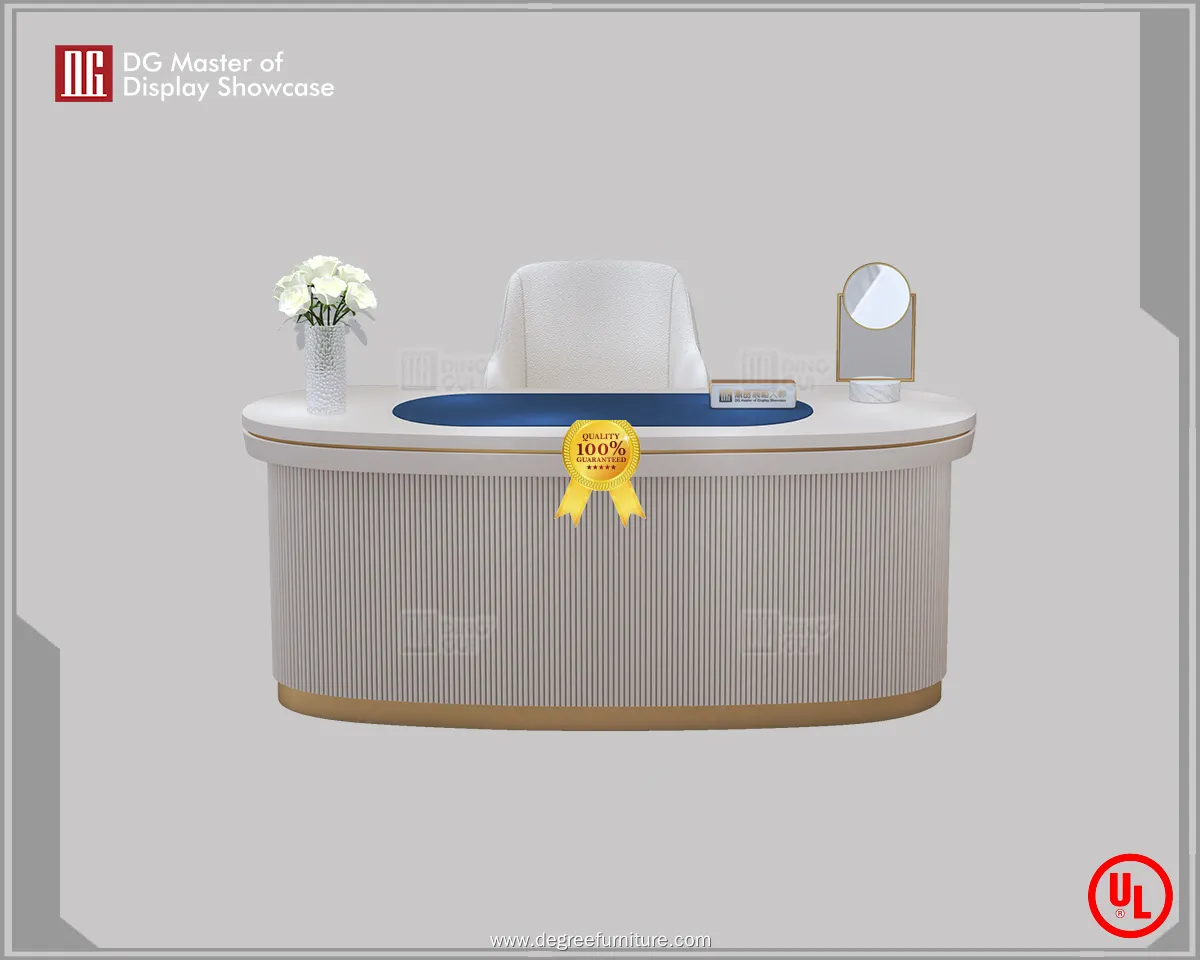 Luxury Jewelry Experience Table - Elegant & Versatile 1