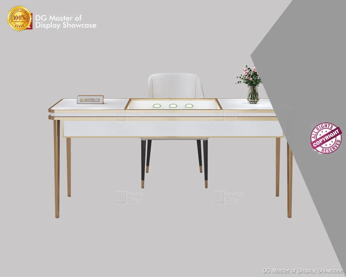 Modern Luxury Jewelry Experience Table 1