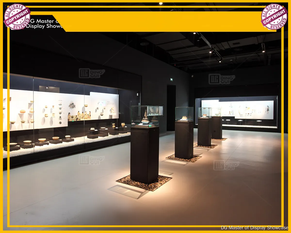 Premium Museum Table Display Cases 1