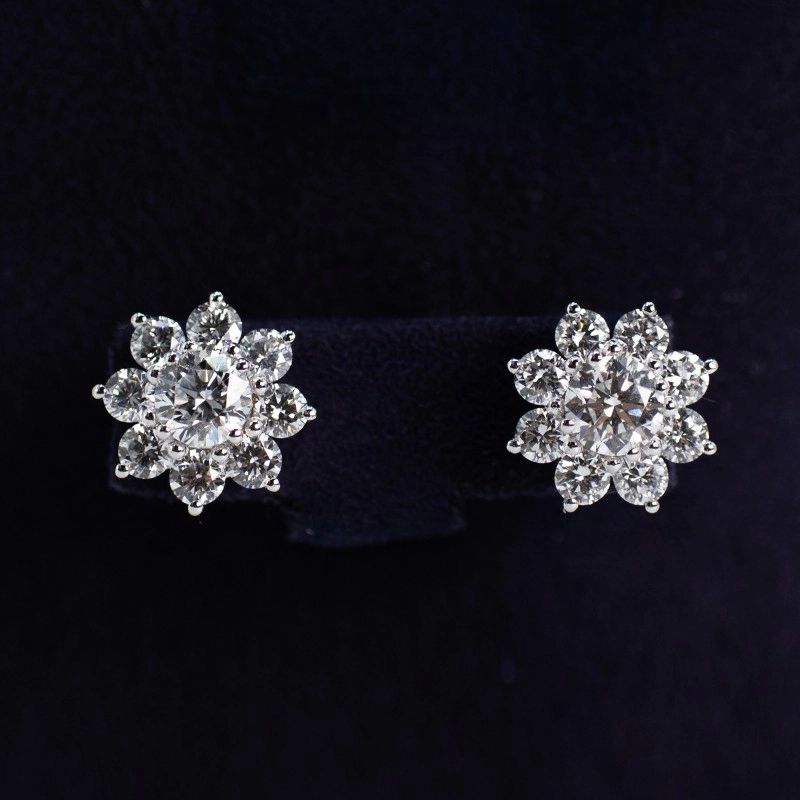 2.65CT Lab Grown Diamond Stud Earrings Sunflower Design 18K 1