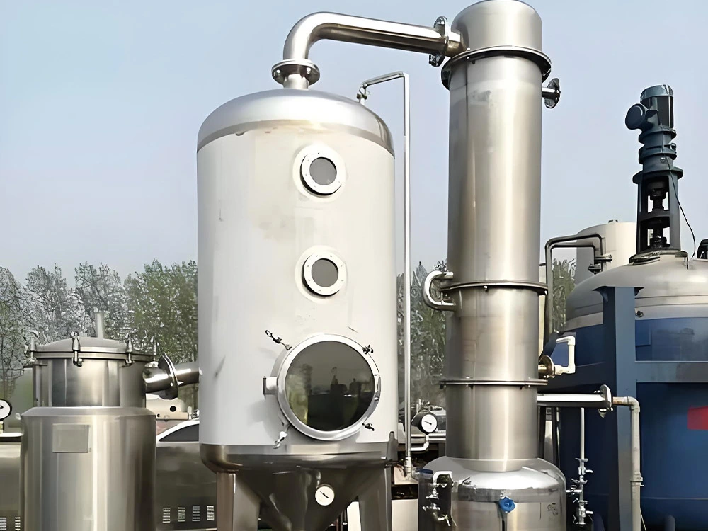 Compact Forced Circulation Evaporator 6x5.5m Footprint Wastewater Treatment EV-200 1