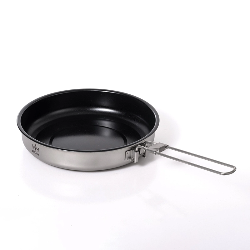 Titanium frying pan with non-stick ceramic glaze coating and folding handle 1