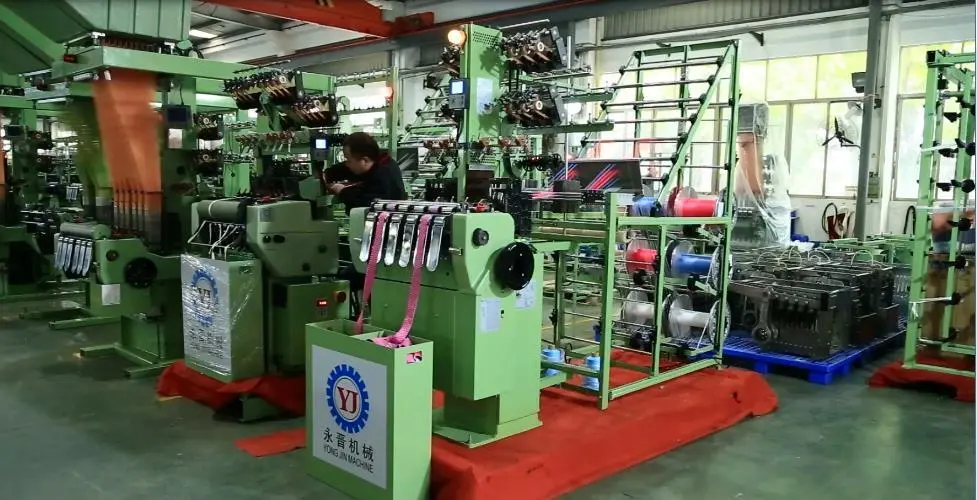 Flat speed shuttle less loom 1