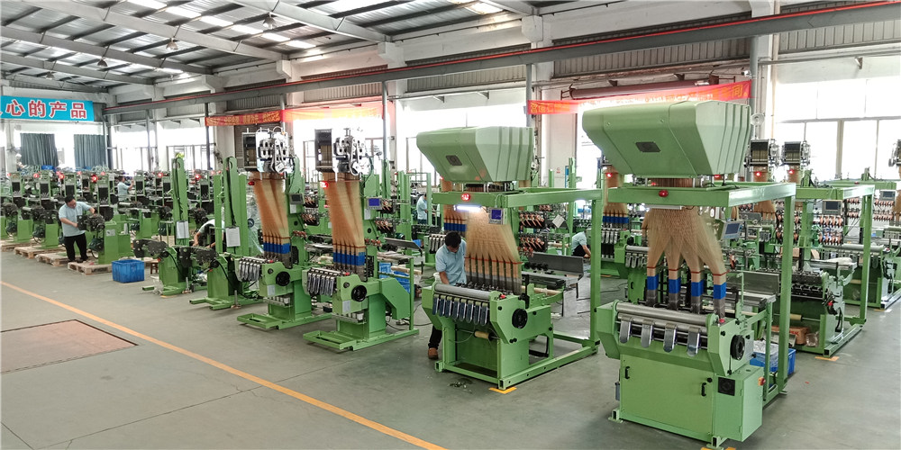 Do you know how to make the men’s underwear headband? 1