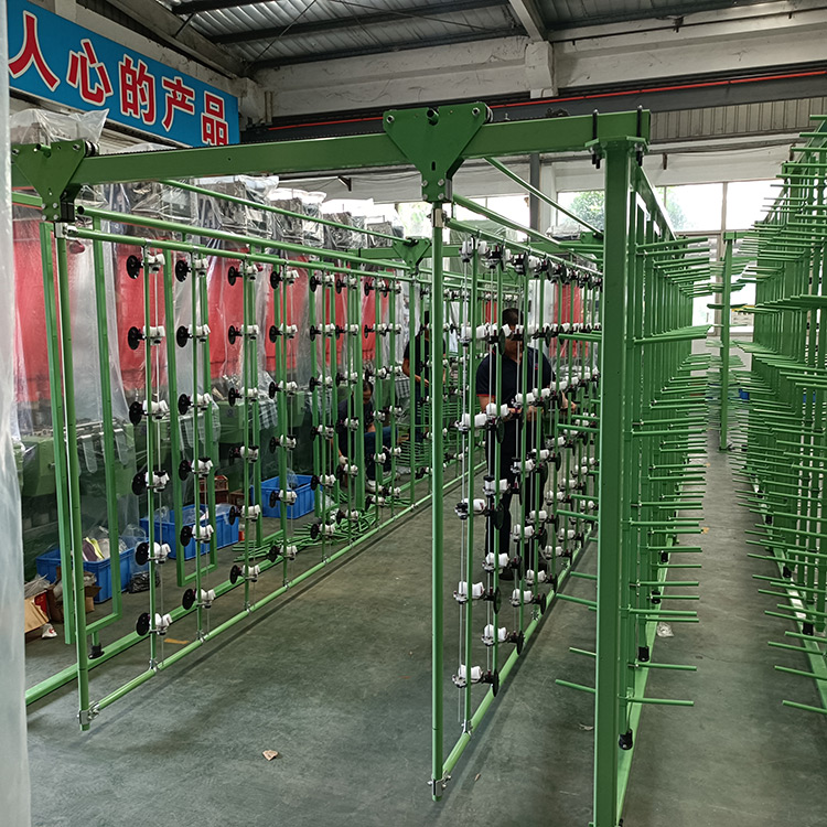 It's equipped with the rigid warping machine 7