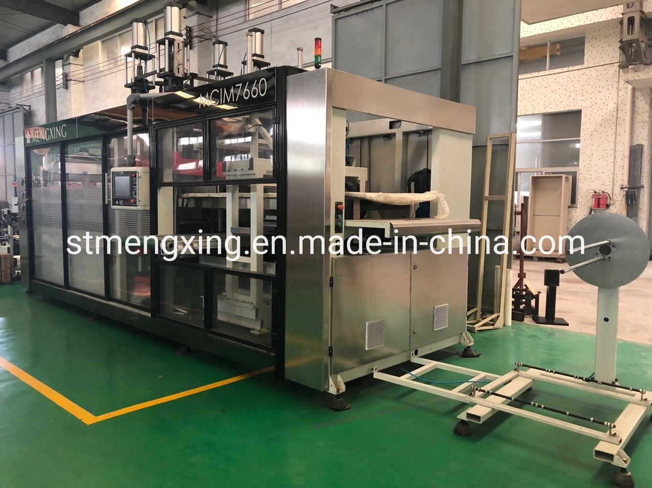 Auto 2 Stations Forming Machine for PS Tray (Mengxing) 1