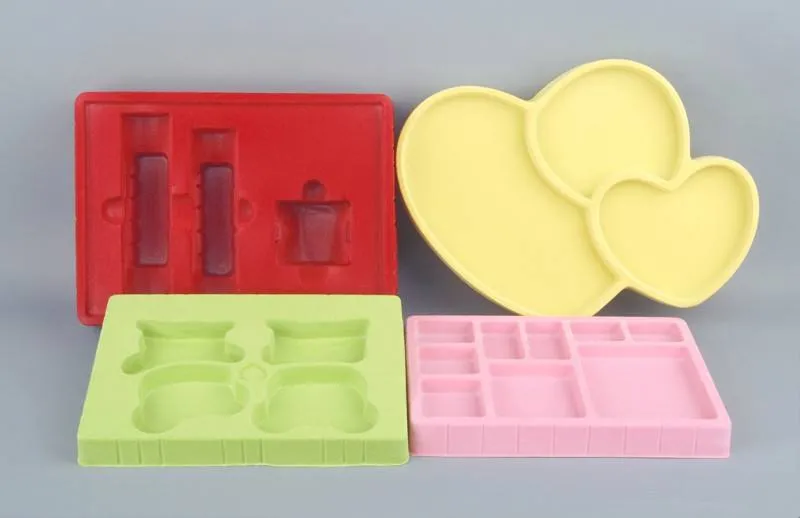 Automatic Plastic Vacuum Forming Machine (QZC 46-71/122A2-WP)