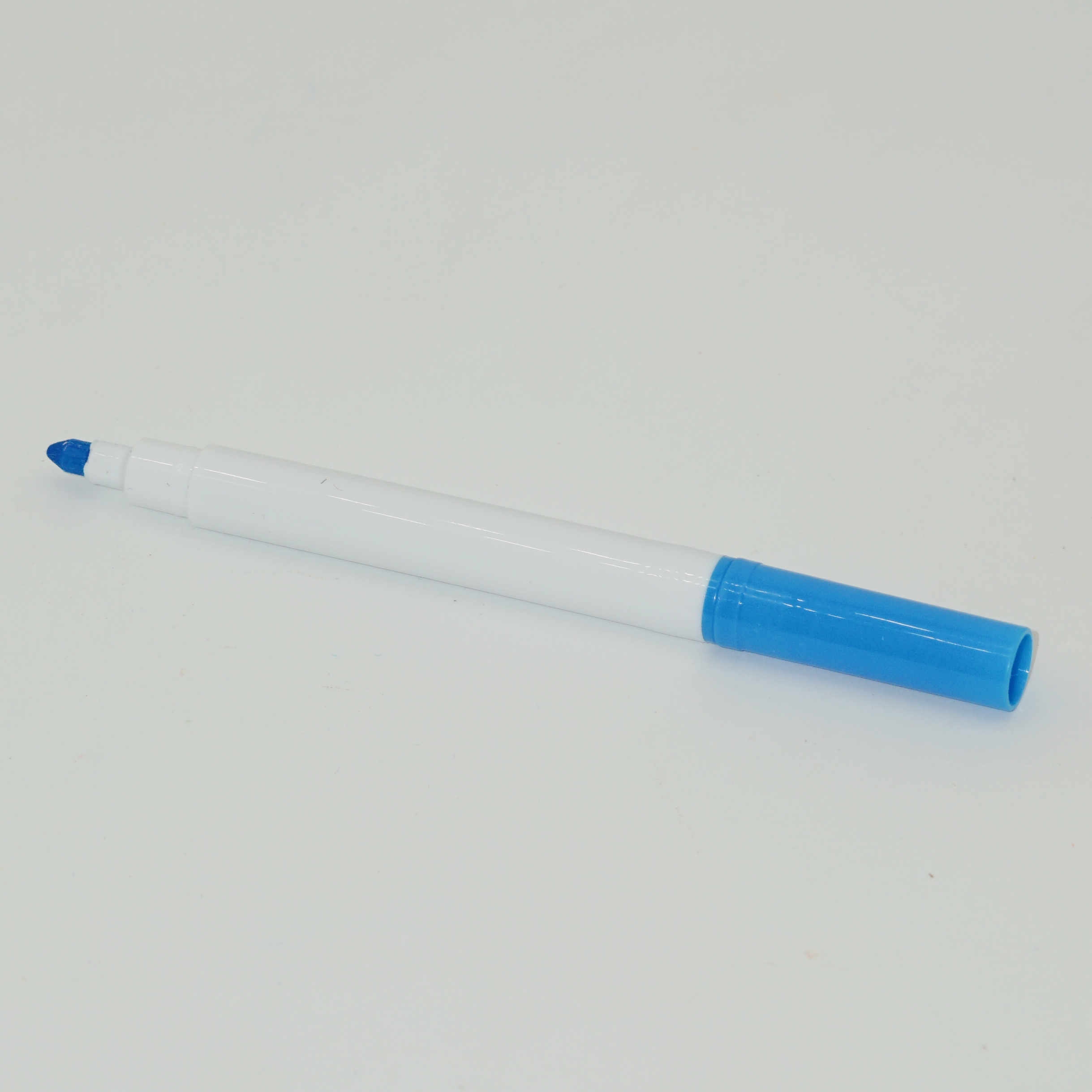 12 Colors Super Washable Watercolor Pen Set Wholesale Customization Supplier 4