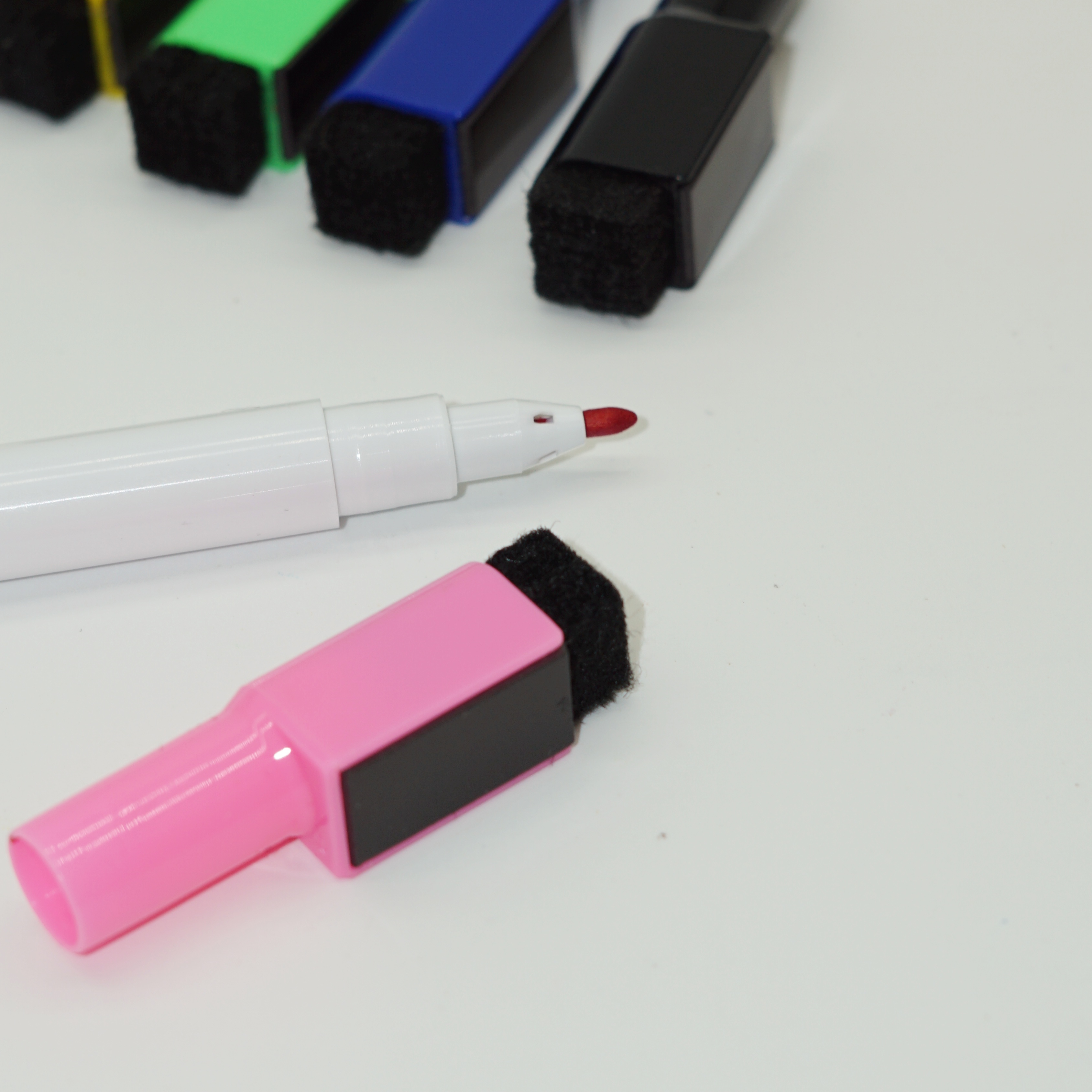 Magnetic Whiteboard Marker with Felt Tip Support Wholesale Customization 6