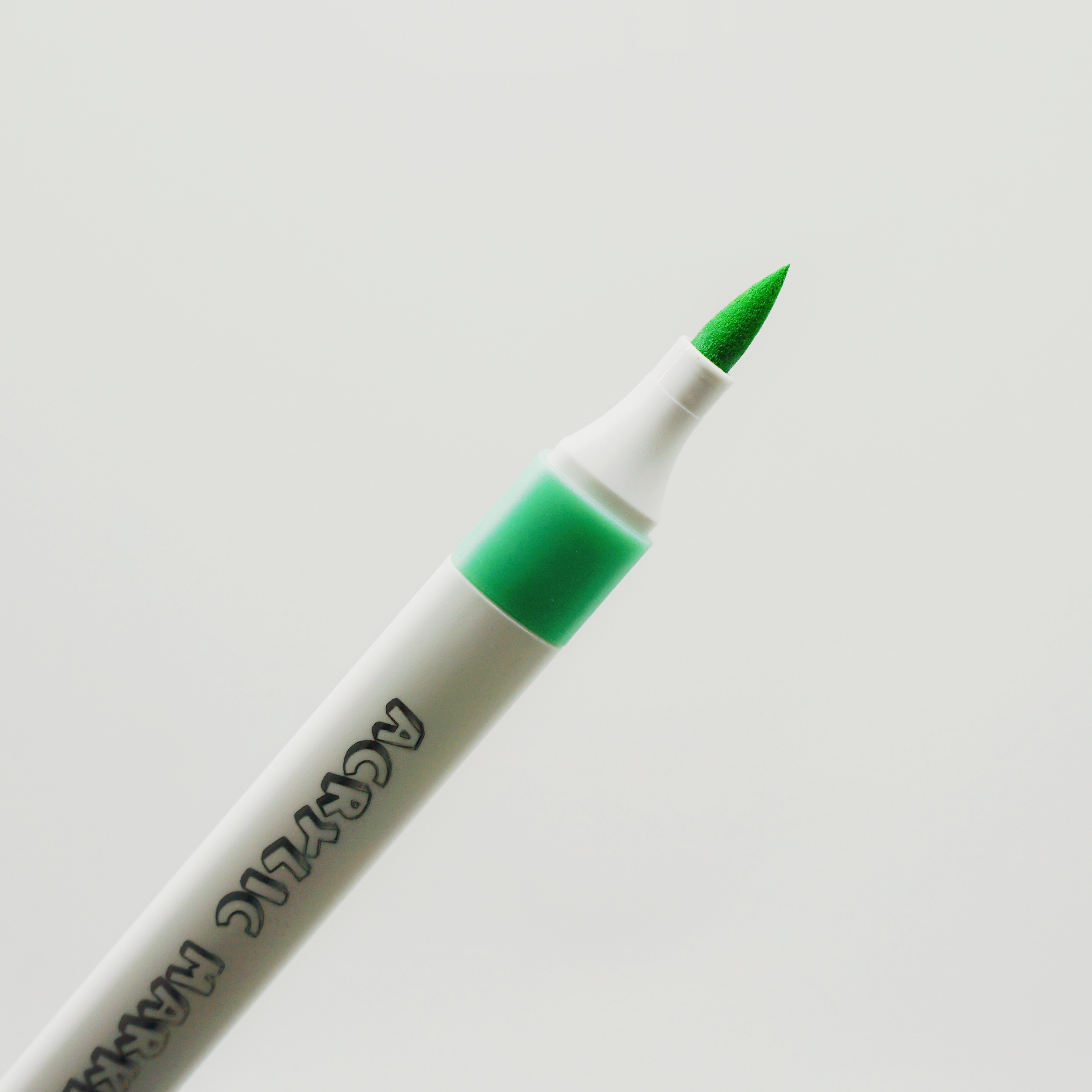 Wholesale Custom 72 Colors Soft Brush Tip Acrylic Marker Set Manufacturer 7