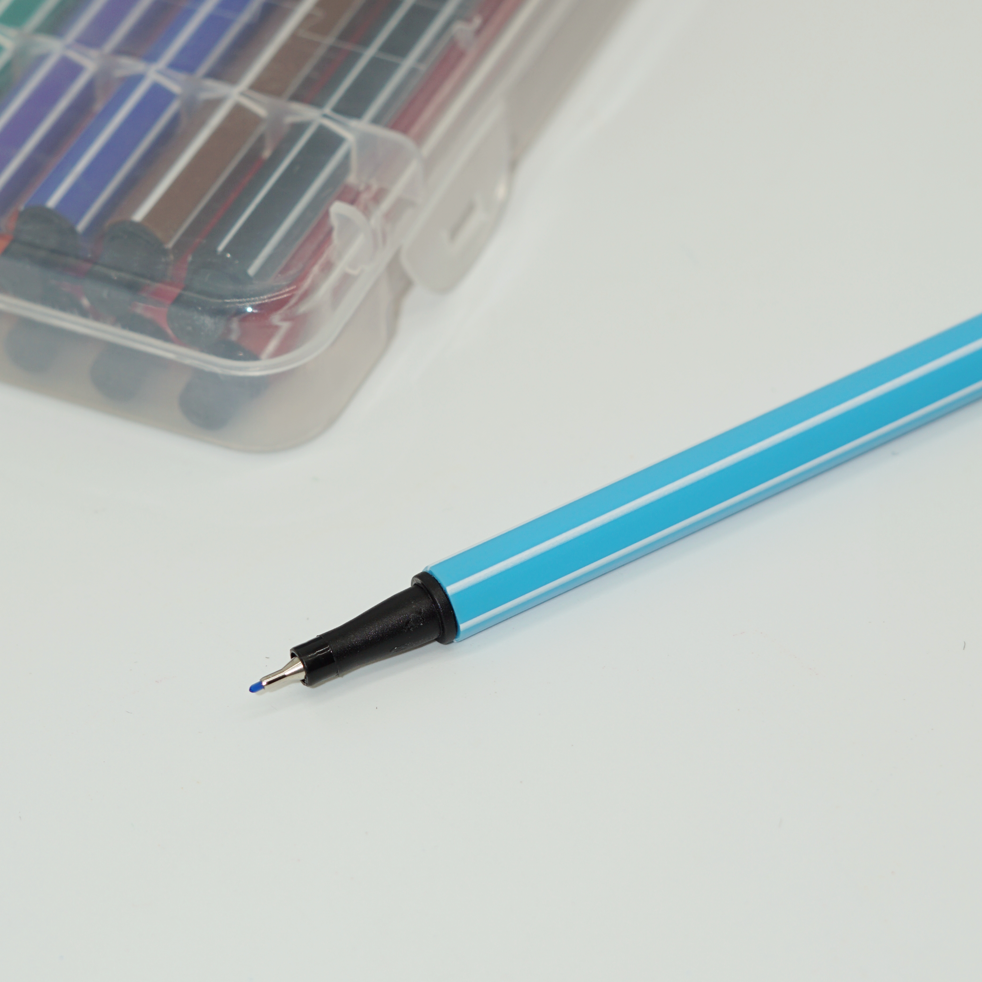 Högkvalitativ Fineliner-penna 12 färger med slät skrivstil 7