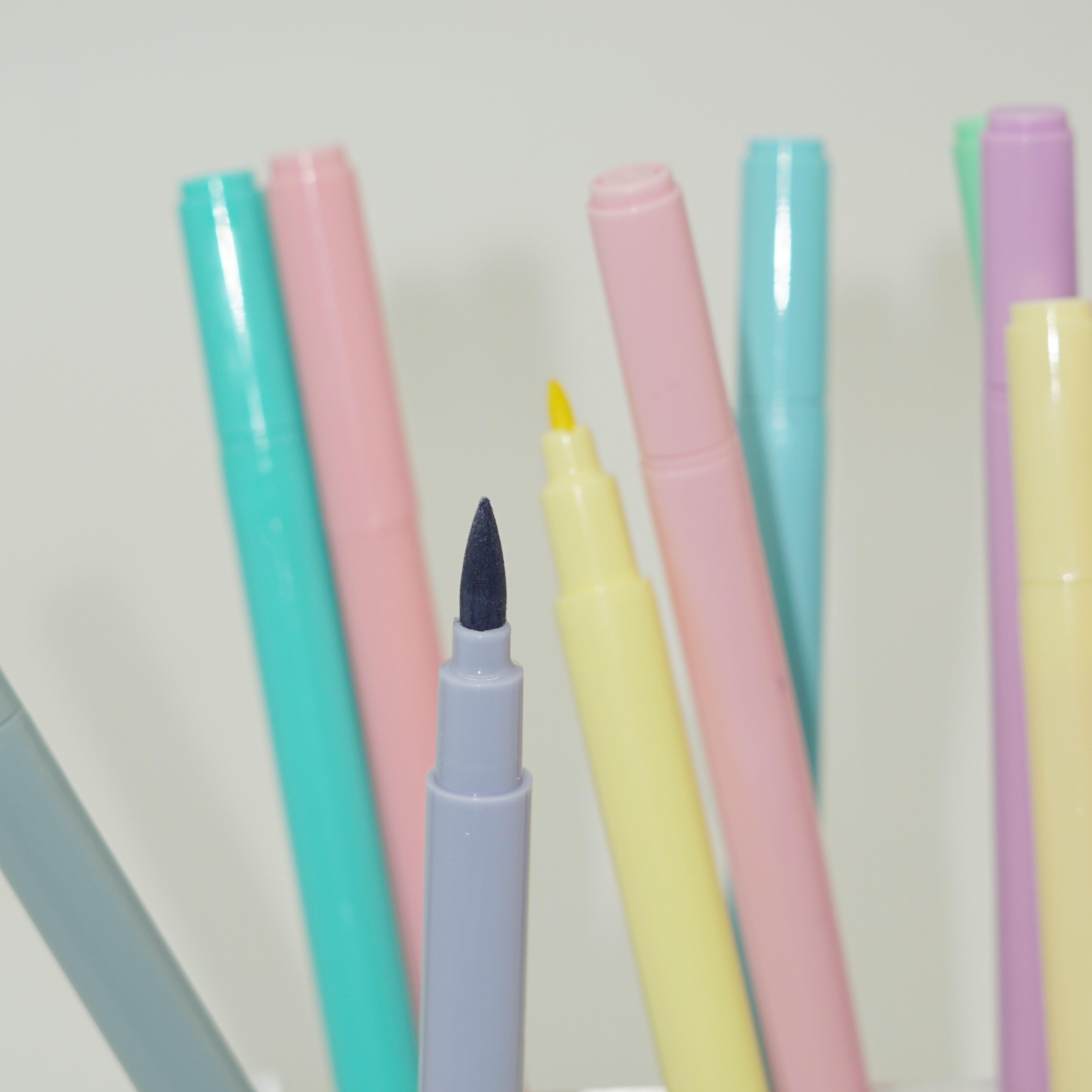 Manufacturer Non-toxic High Quality 12 Colors Double Tip Watercolor Pens Wholesale Custom 6