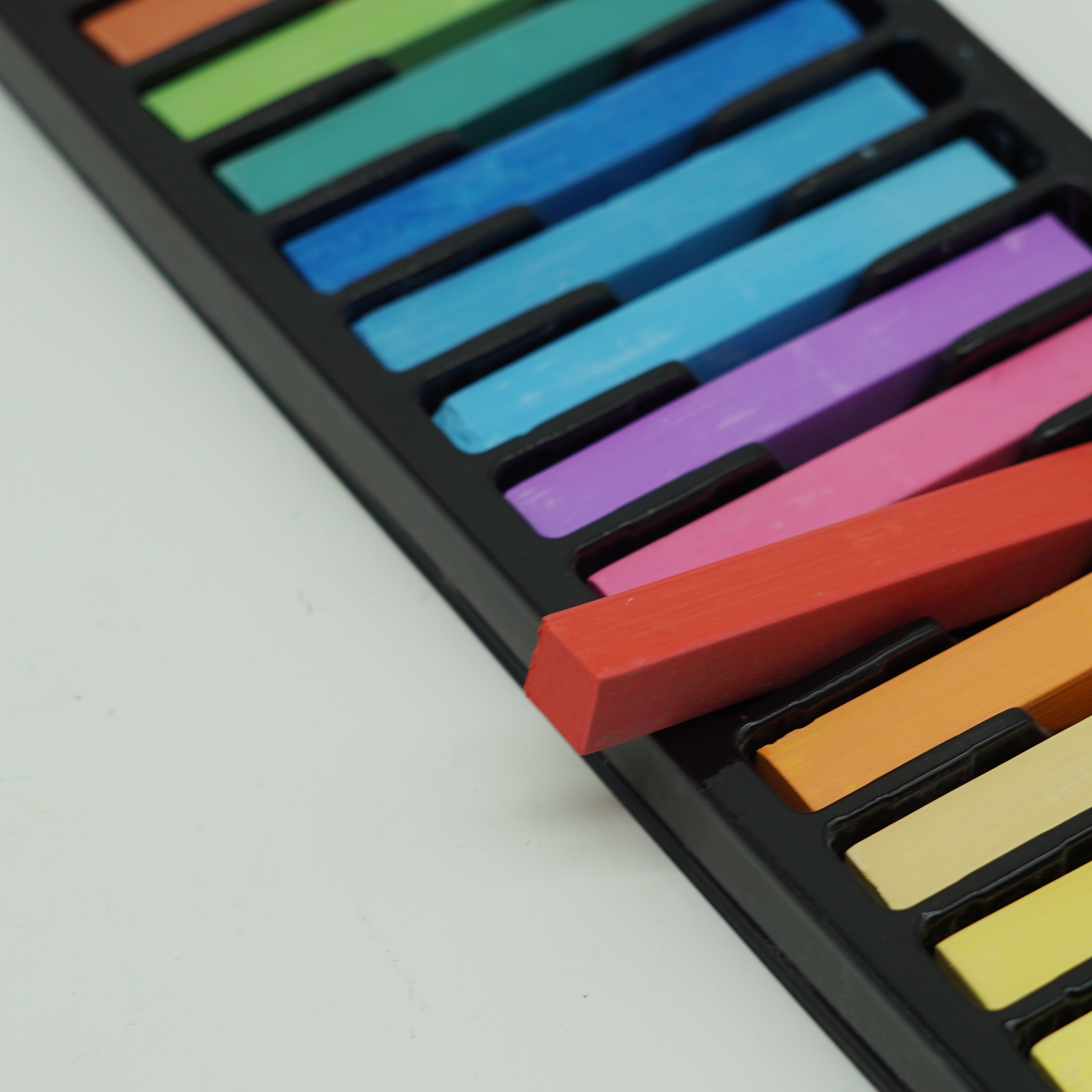Manufacturer Custom Professional 16 Colors Chalk Pastel Set for Artist Children School Supplies 3