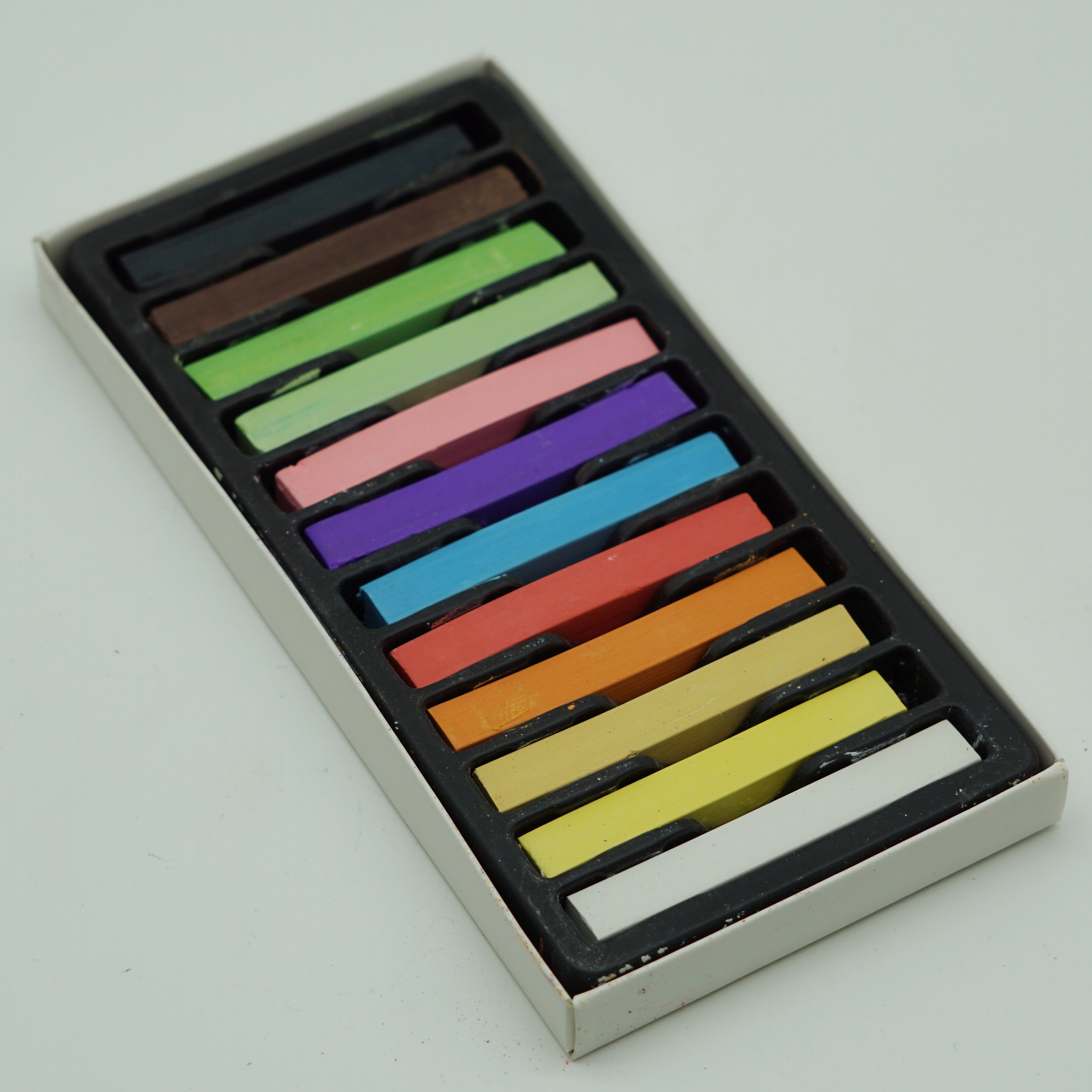 Wholesale Professional 12 Colors Soft Chalk Pastels Artist Materials Manufacturer 3