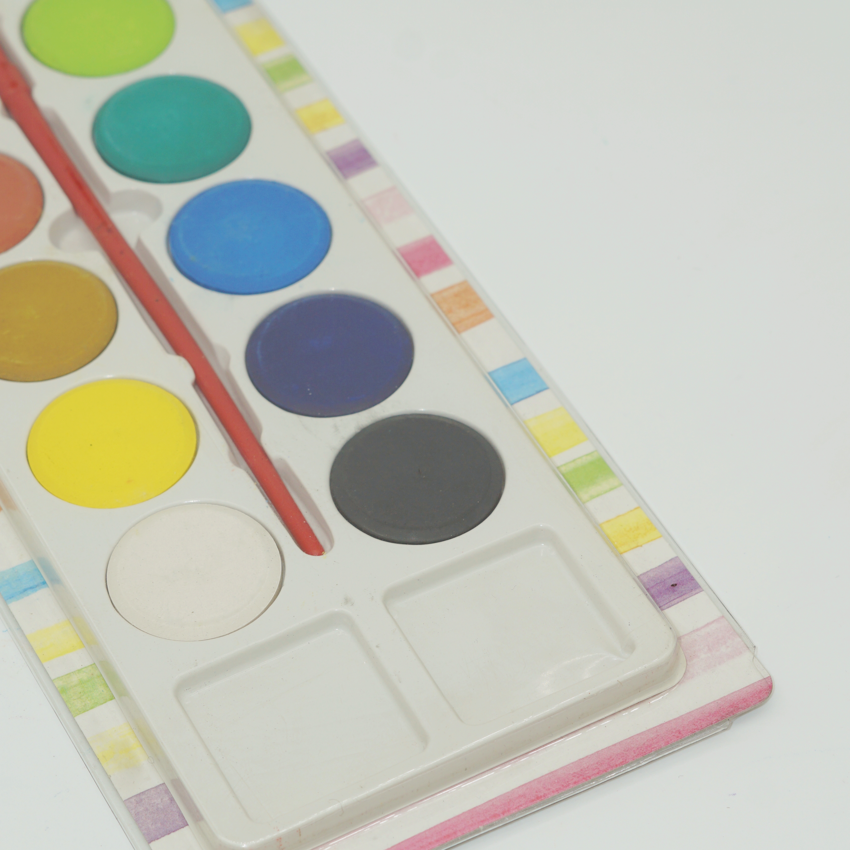 Custom Package Wholesale 12 Colors Solid Watercolor Set for Children Stationery Gift 4
