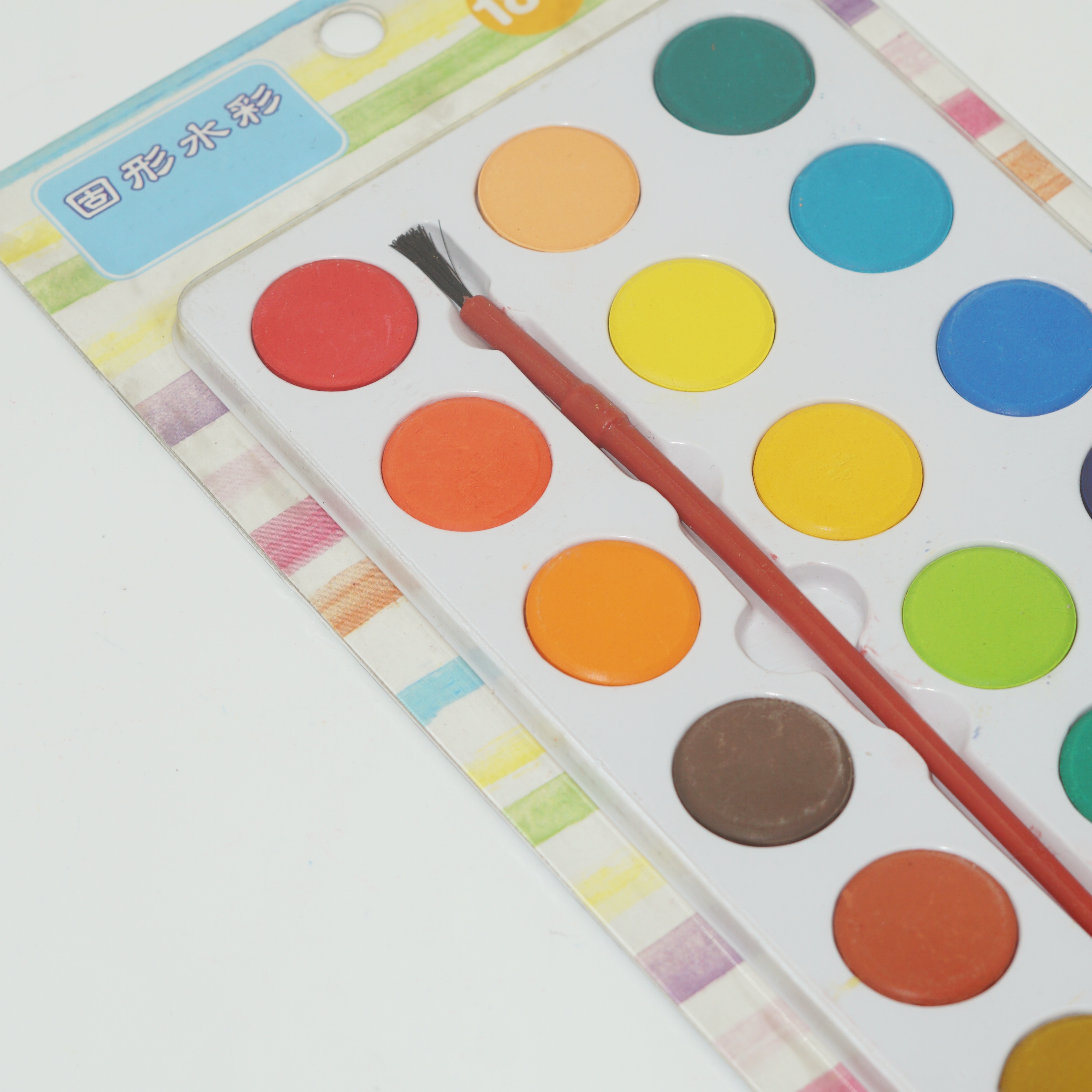 Custom Package Wholesale 18 Colors Solid Watercolor Set for Children Stationery Gift 2