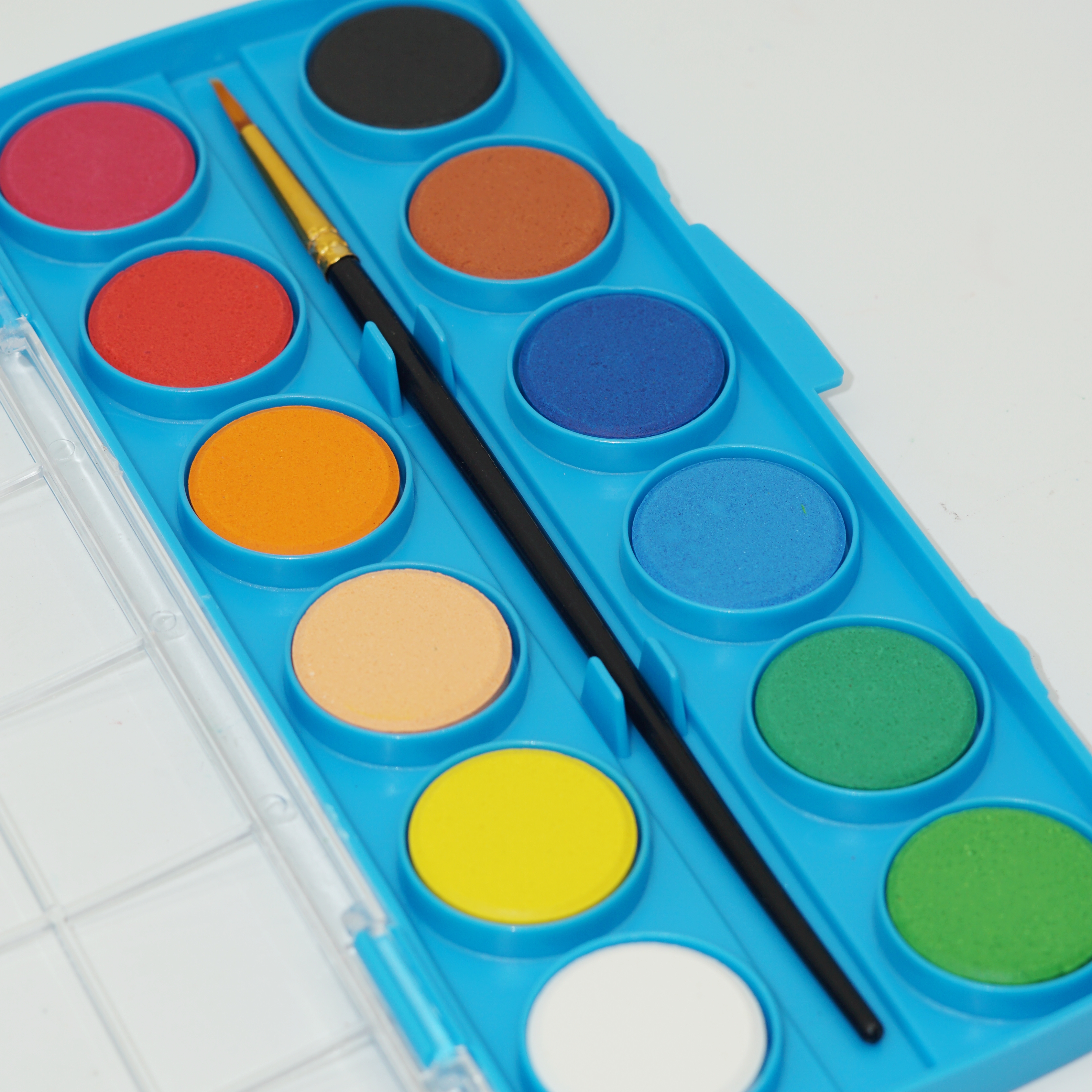 Wholesale and Custom High-quality 12 Colors Solid Watercolor Set Manufacturer 3