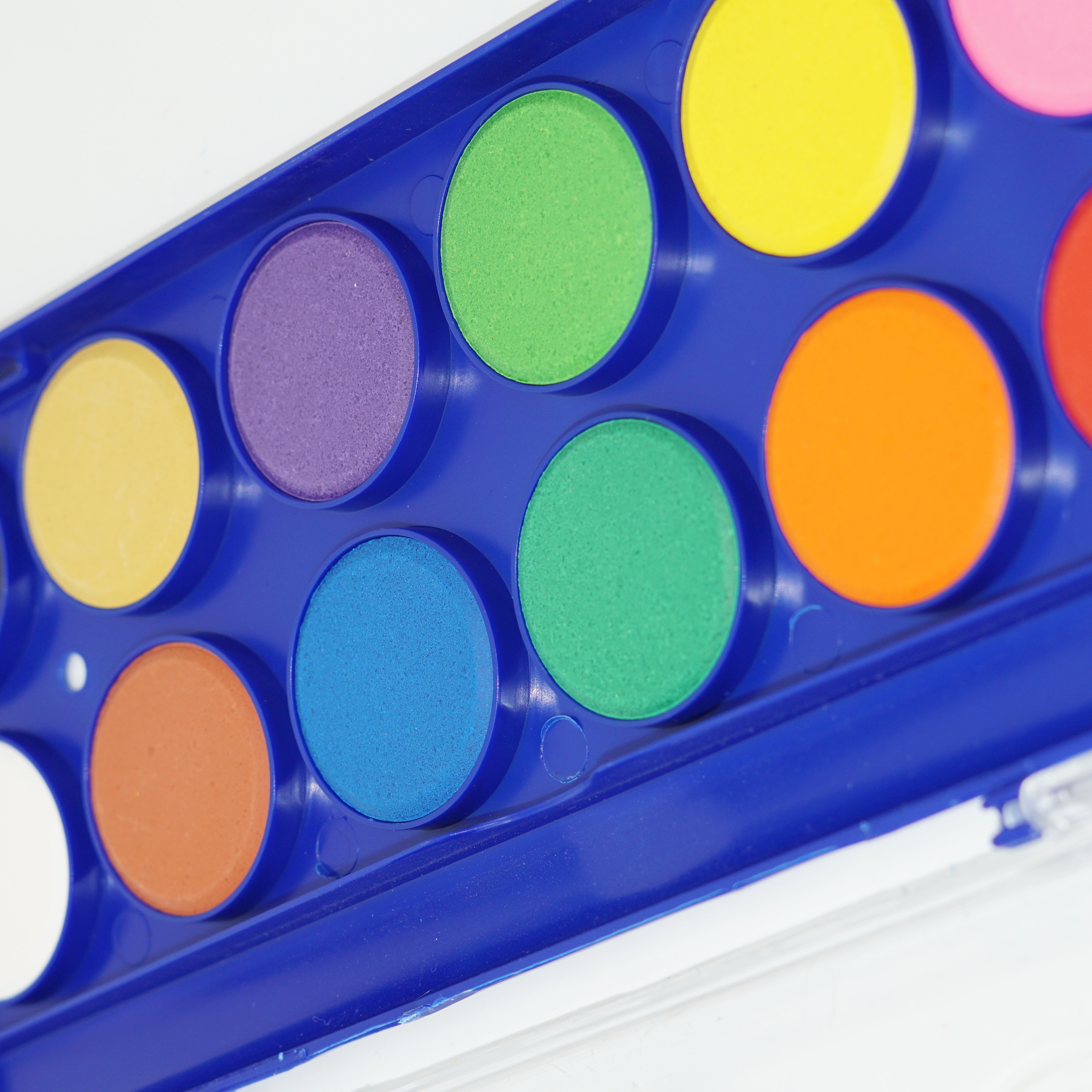 Wholesale Custom 12 Colors Solid Watercolor Set with Wooden Paintbrush 3