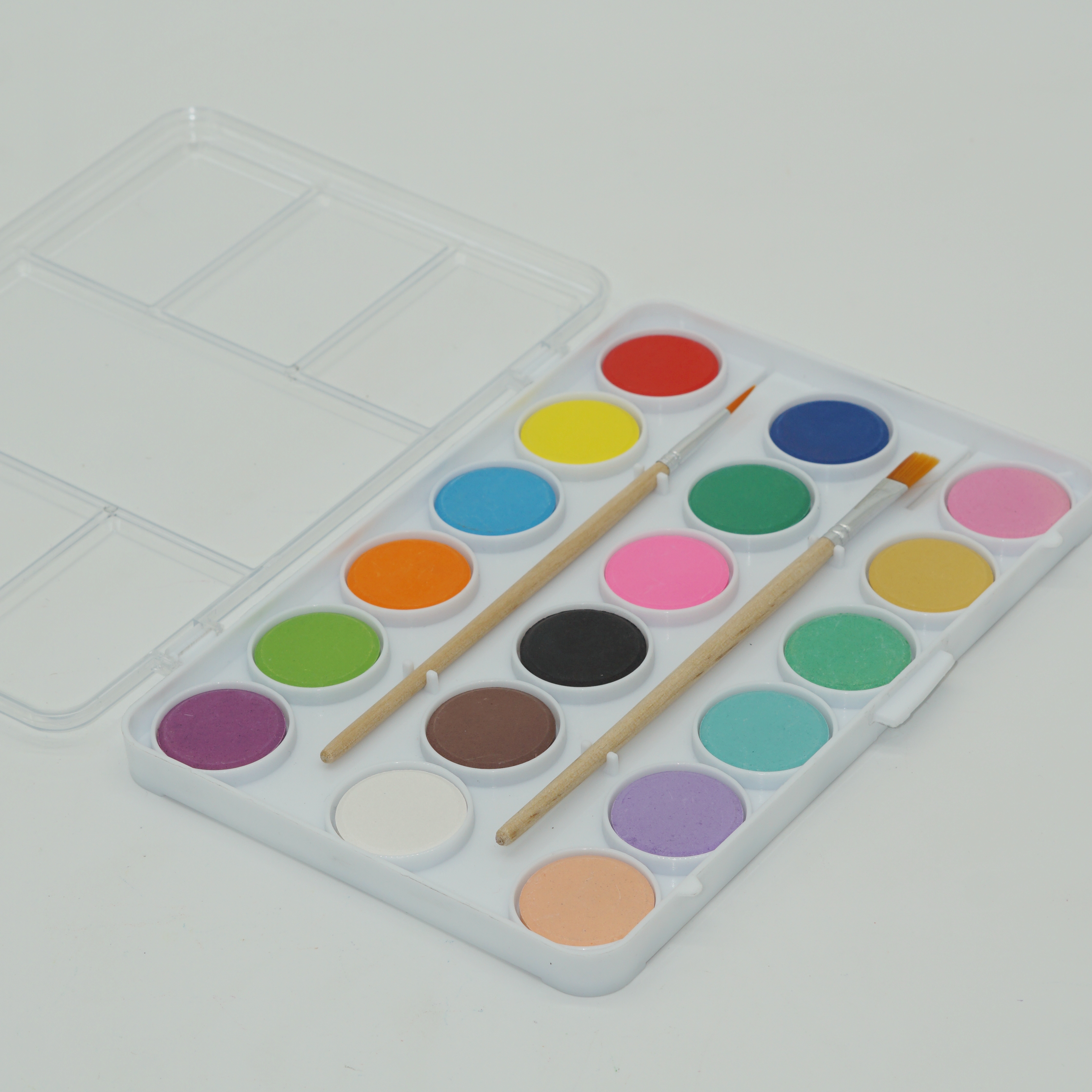 High Quality Macaron Color 18 Colors Solid Watercolor Cake Set with 2pcs Wooden Brushes 3