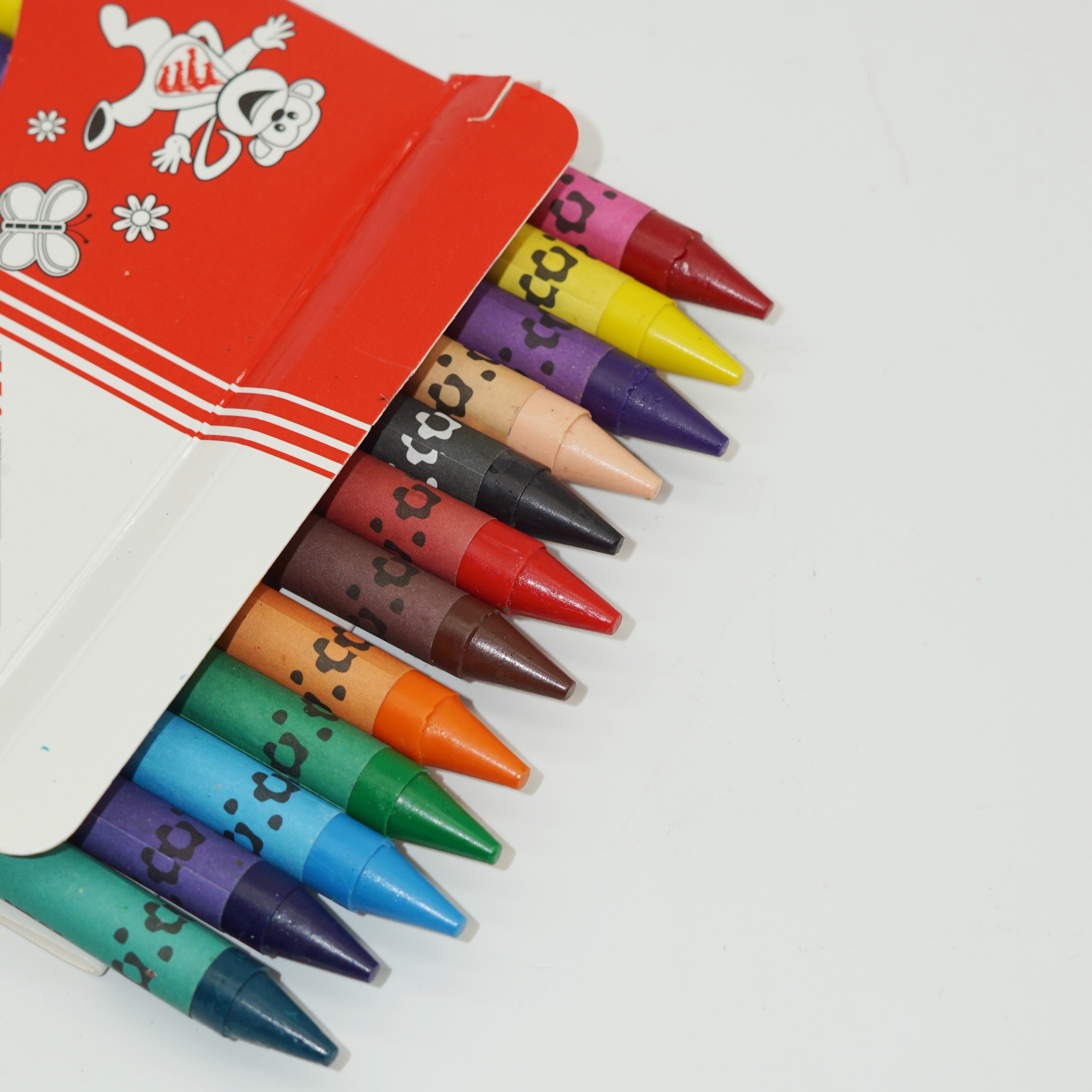 Cute Packaging 12 Colors Wax Crayons Set for Children 7