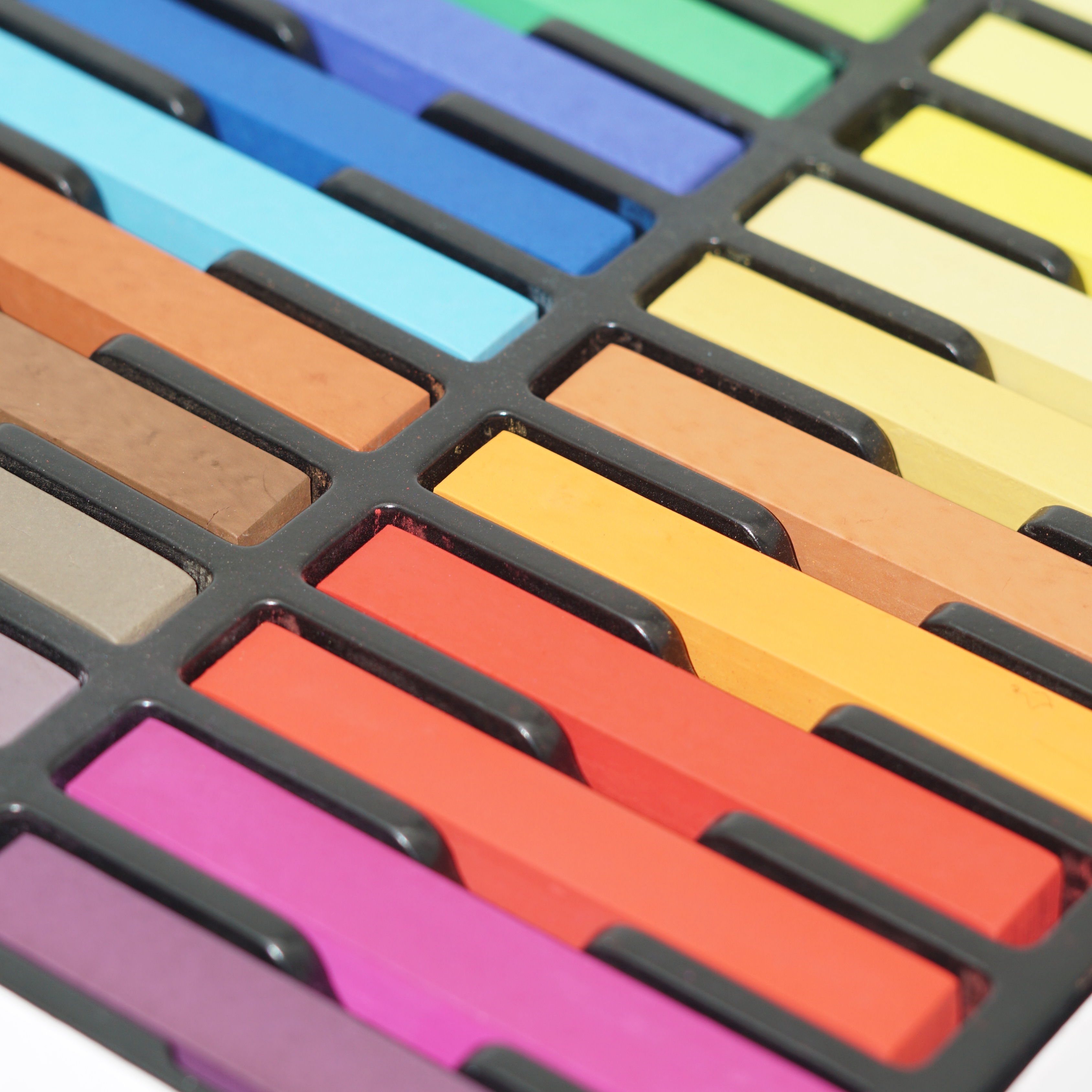 High Quality 24 Colors Chalk Pastel Soft Vibrant Pigments Set 3
