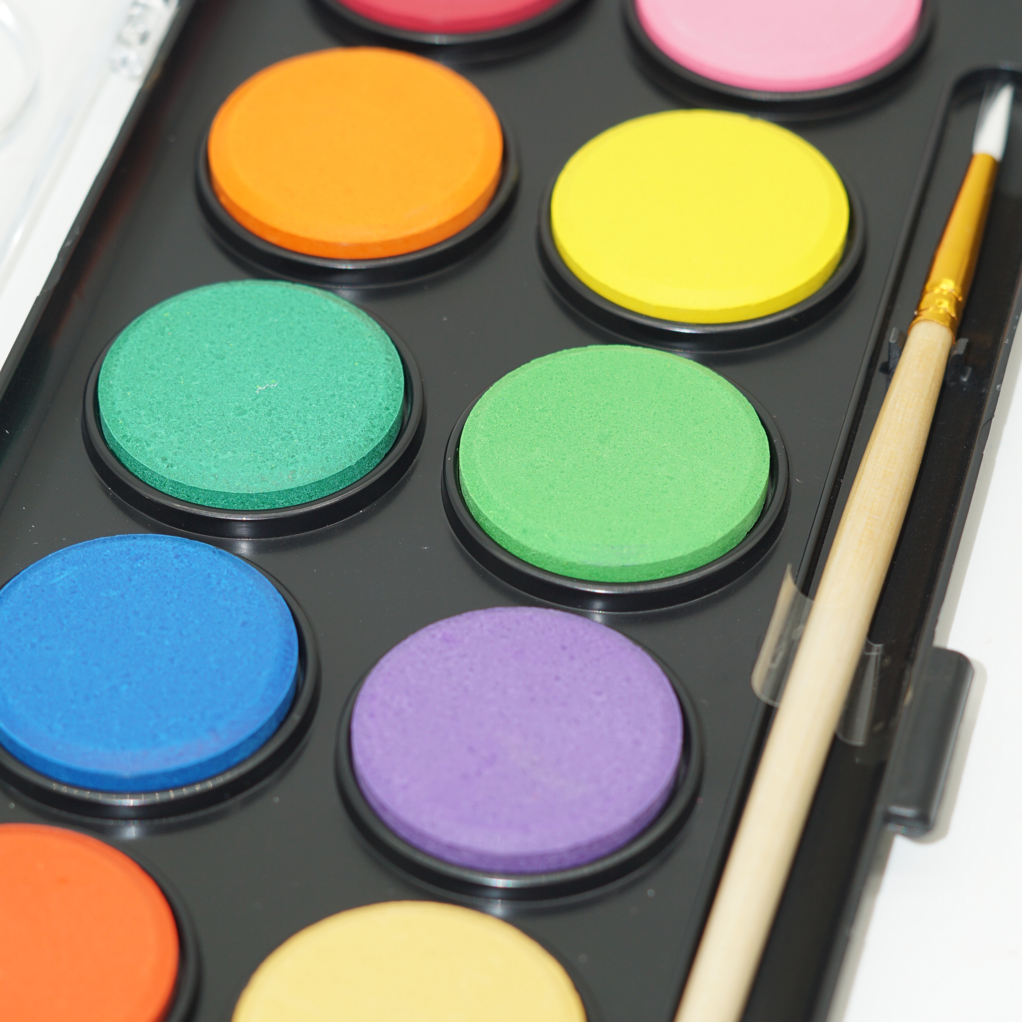 Customized 12 colors solid watercolor paint set manufacturers From China | Seeking 8