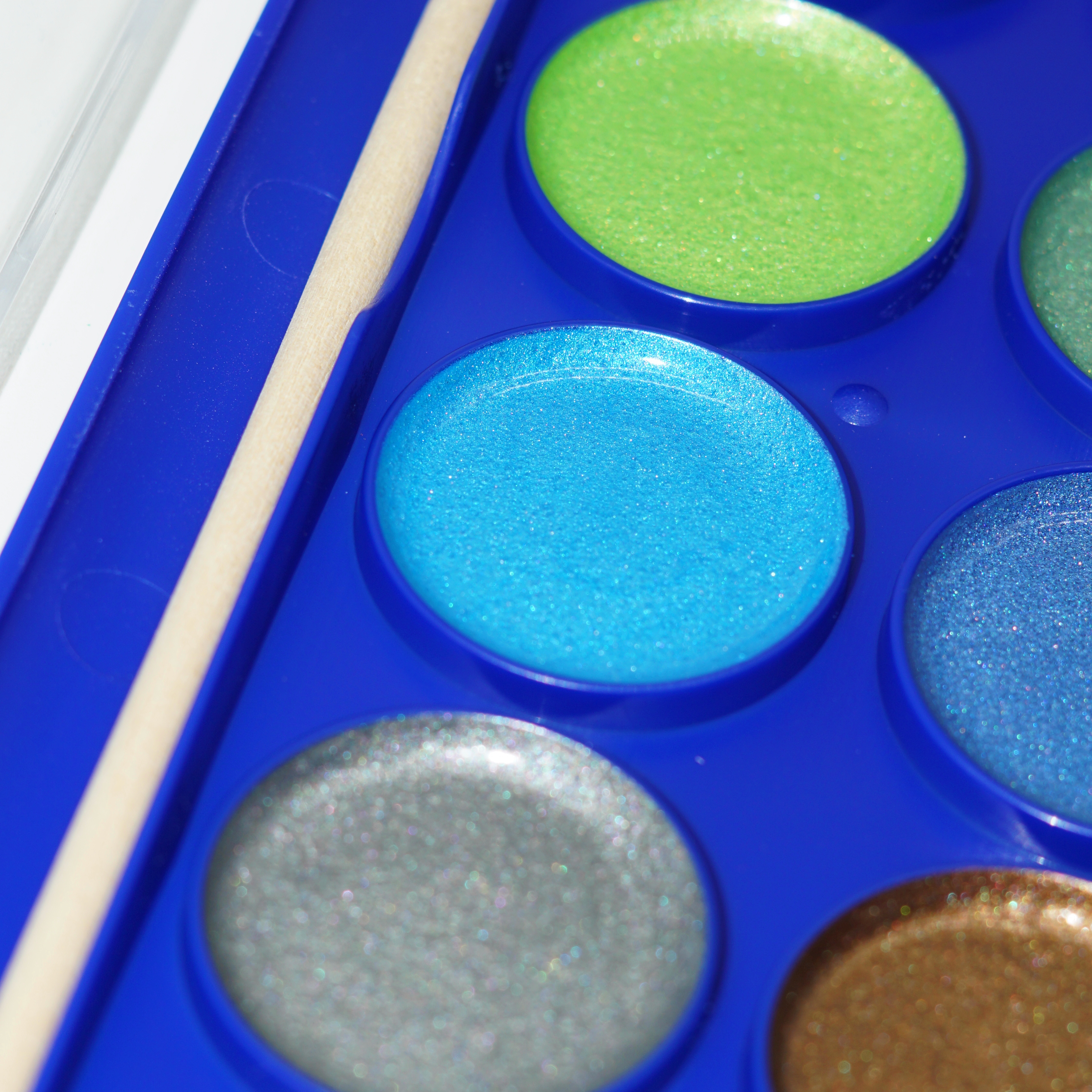 Hot Sale 12 Colors Semi Dry Metallic Colors Artist Solid Watercolor Paint Set with Paintbrush 10