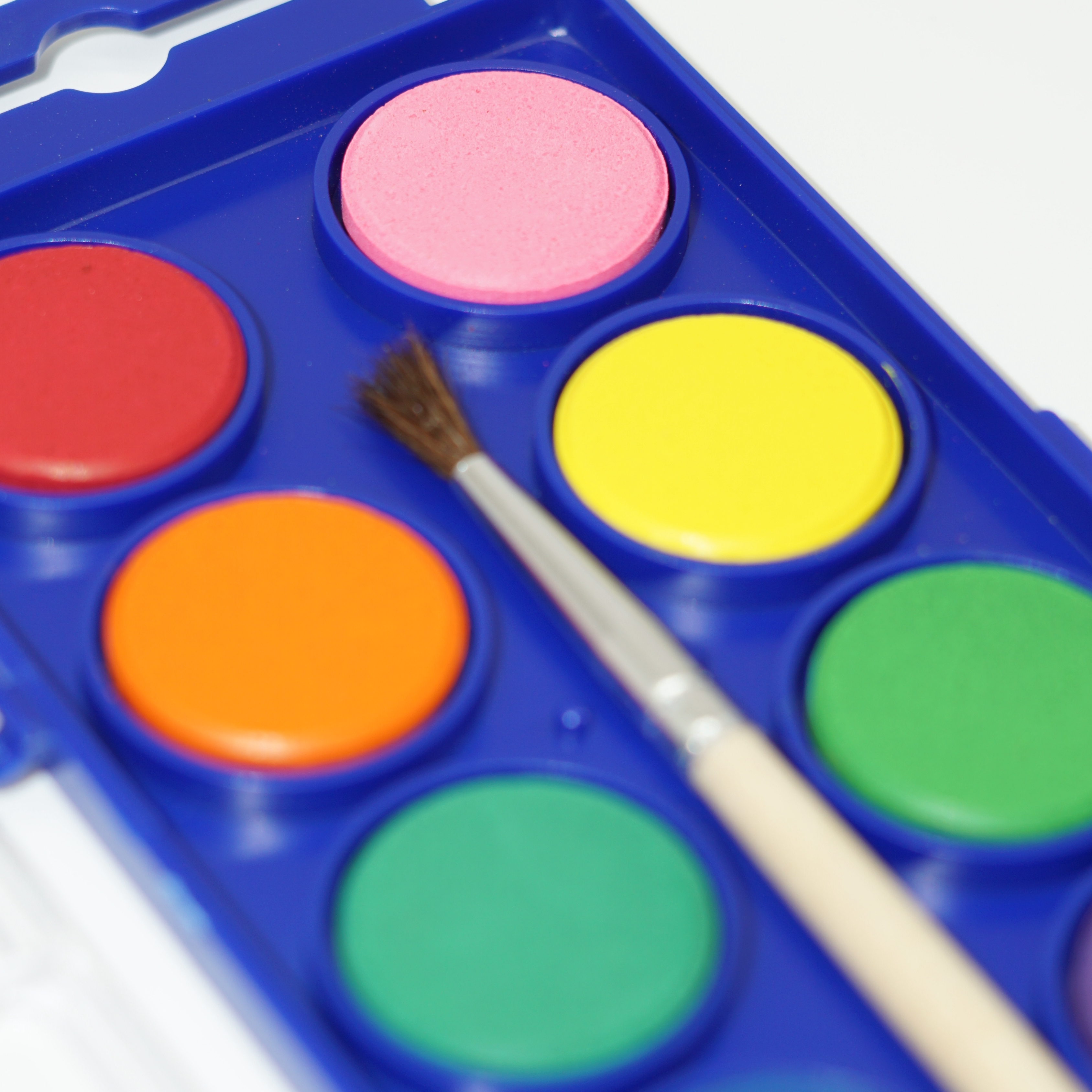 Wholesale 12 Rich Colors Solid Watercolour Paints Easy Cleaning Including Paintbrush with low price 5