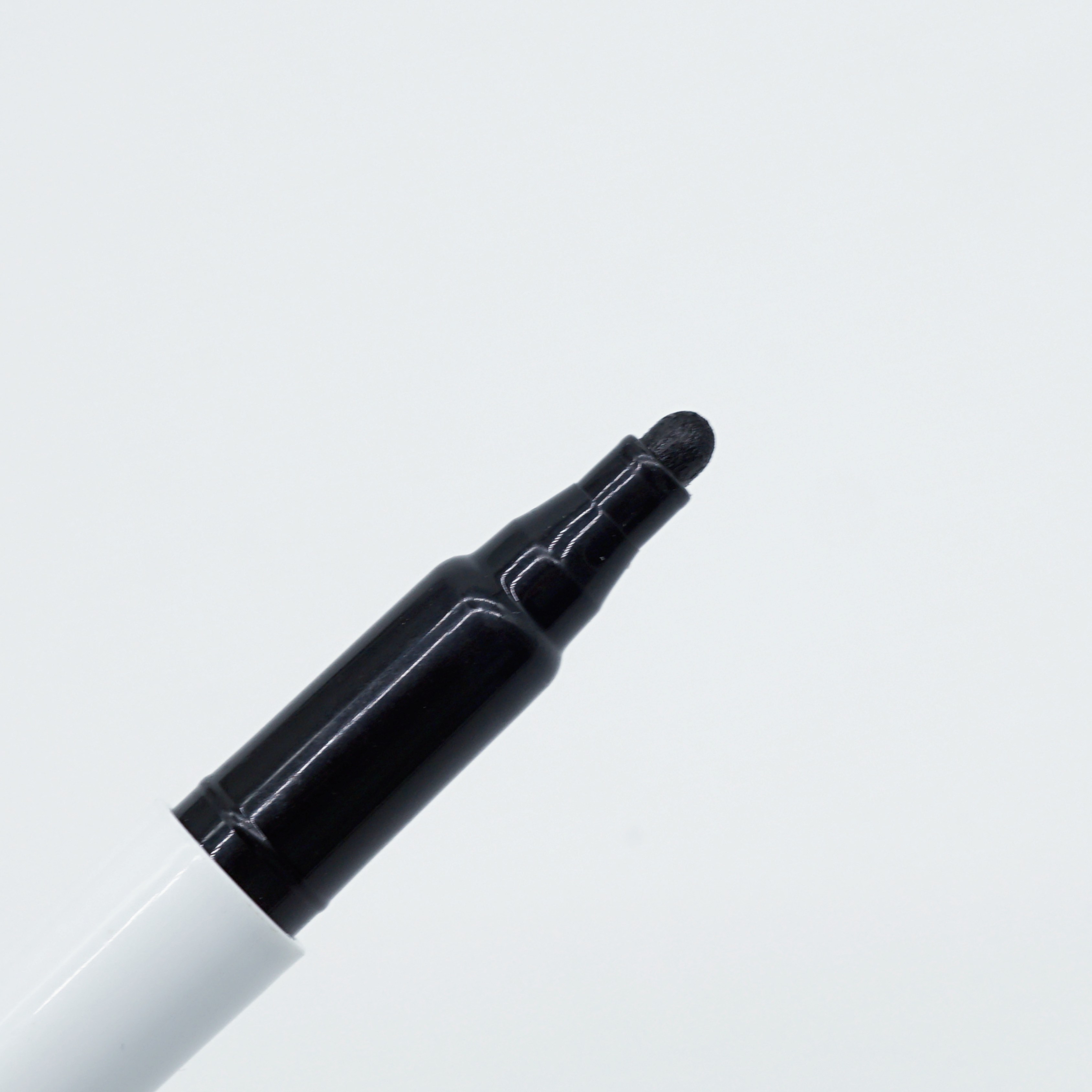 Regular Tip Whiteboard Pens With Dot Nibs 4
