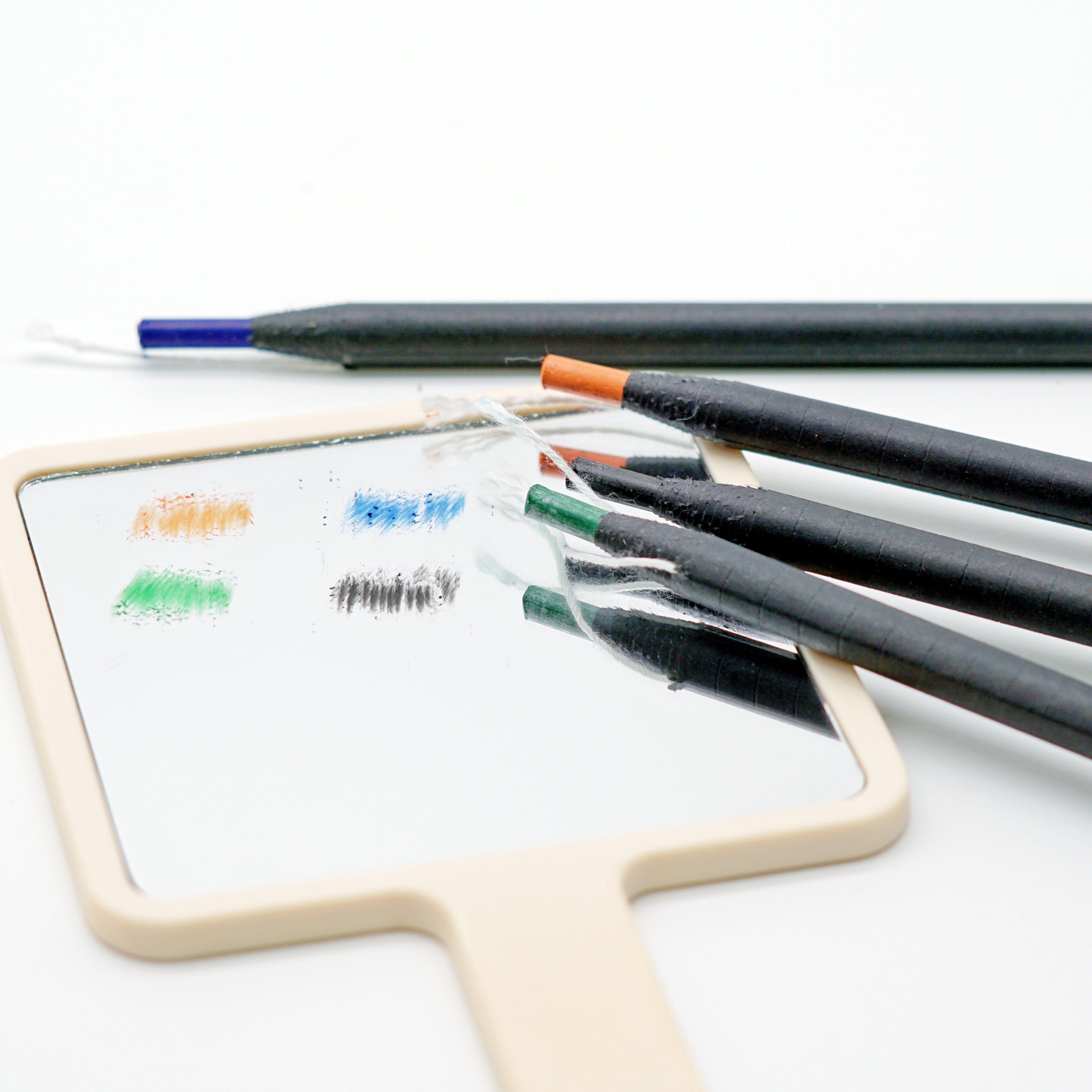 Grease Color Pencils for for plastics, glass, ceramics, metal, wood, and paper 3