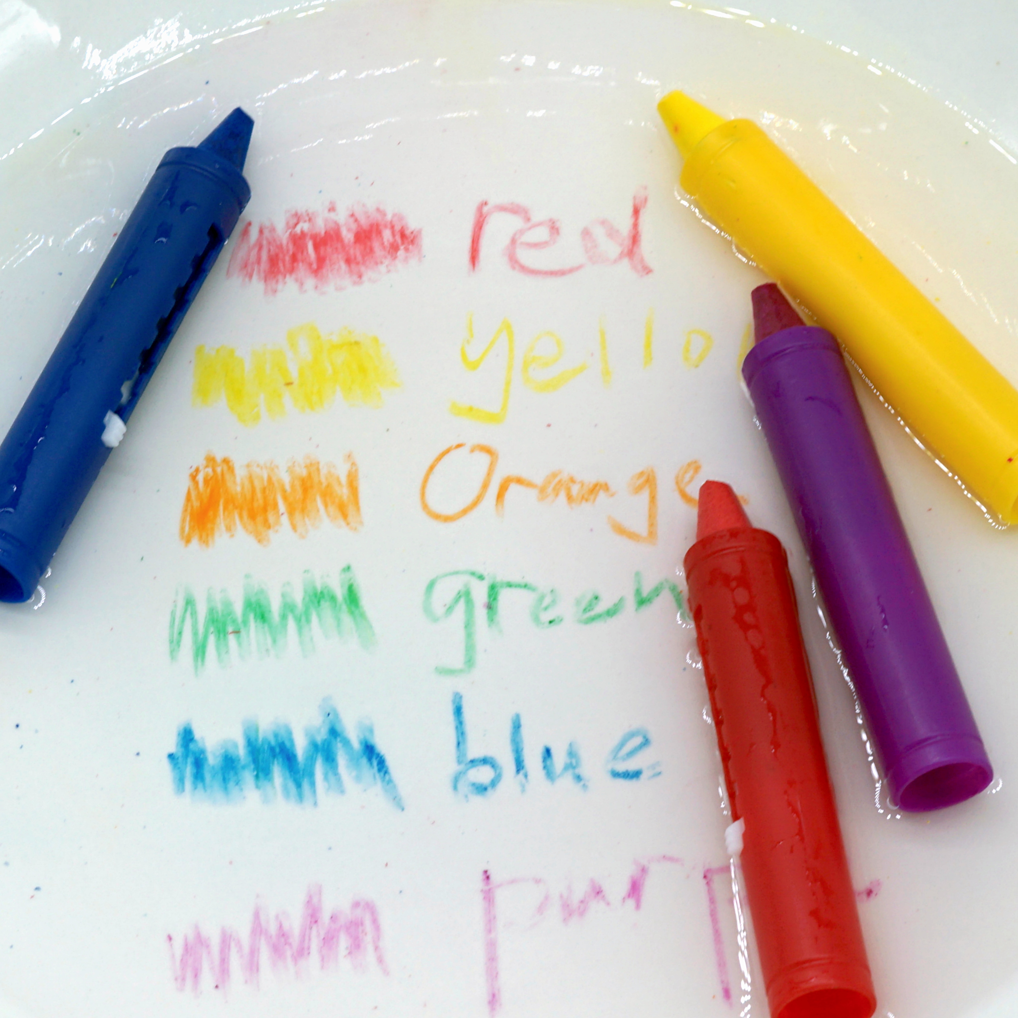 The difference between bath crayons and regular crayons 3