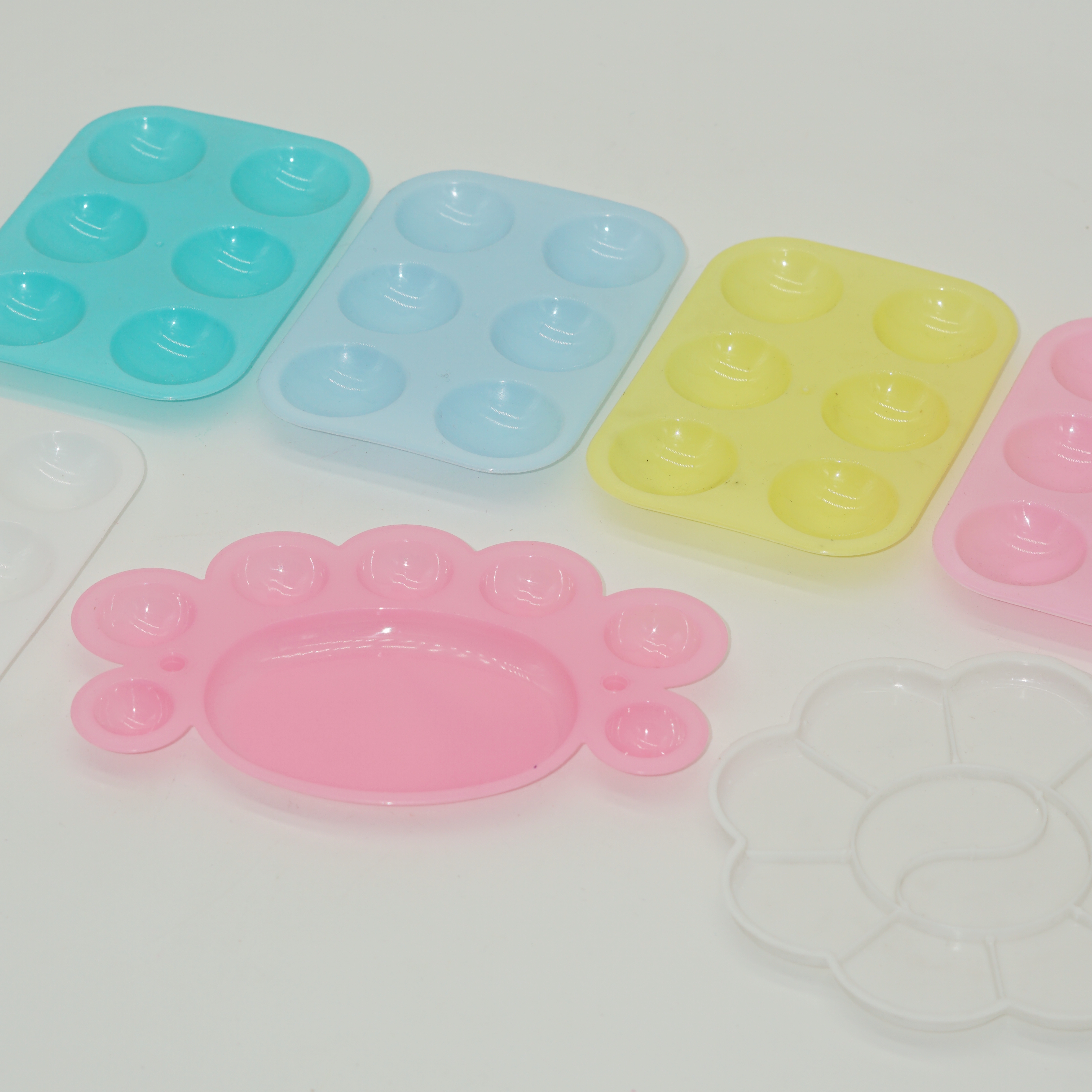 Wholesale Low Factory Price Acrylic Oil Watercolor Colorful Painting Plastic Palette Artist Tool Manufacturer 2