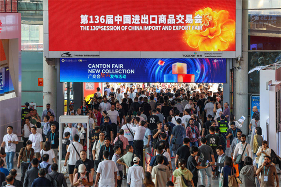 We participated in the third stationery exhibition from October 31st to November 4th in Guangzhou 1