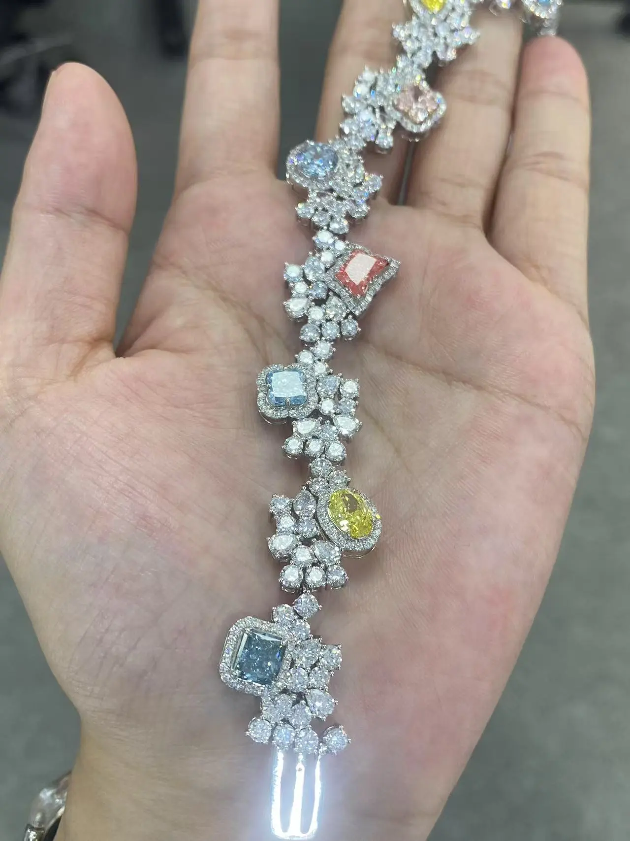 18K White Gold Coloful Lab Grown Diamond Bracelet Engagement 1