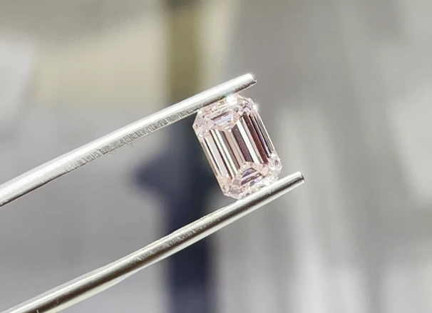 Lab Grown CVD  Diamond Emerald Shape 1.77ct  VS  Pink Diamond 1