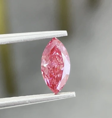 Fancy vivid purplish Pink Marquise shape Laboratory-Created VS1 Excellent Cut Diamond 1
